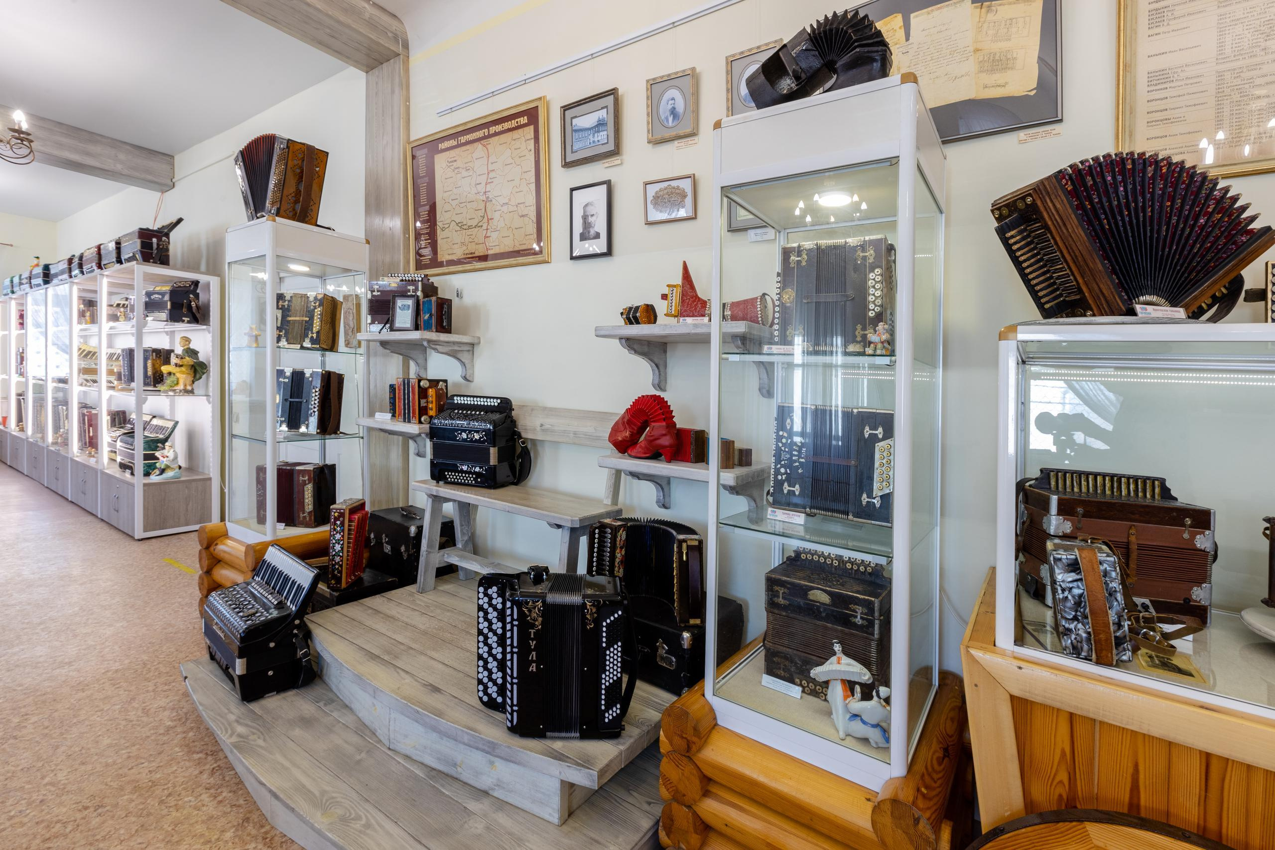 Музей Гармони Деда Филимона в г. Тула. Фотограф в Туле Крупский АнДРей. Фотостудия «КАДР71» в Туле