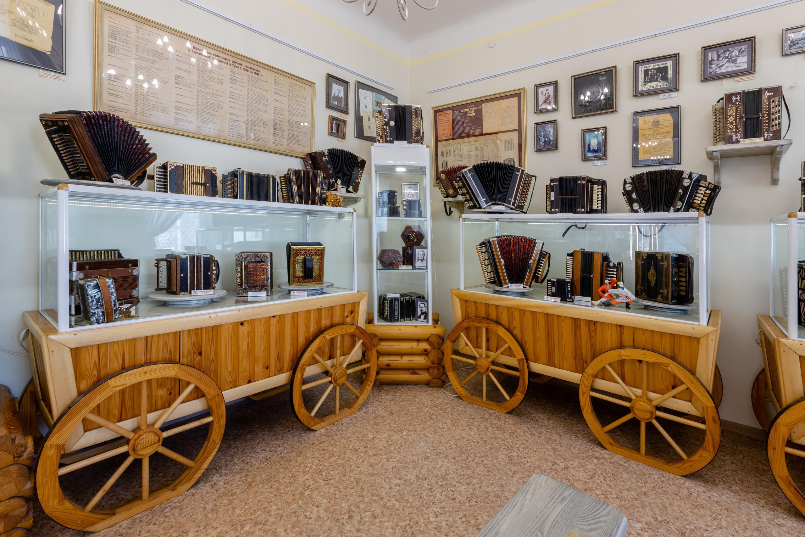 Музей Гармони Деда Филимона в г. Тула. Фотограф в Туле Крупский АнДРей. Фотостудия «КАДР71» в Туле