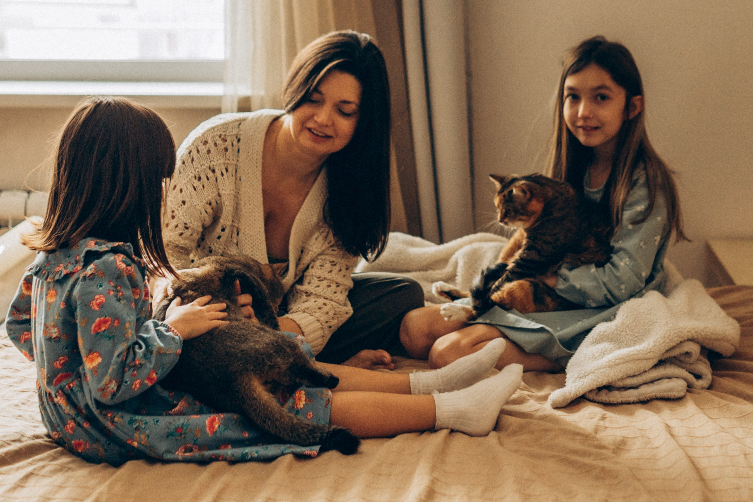 Наталья с Алиной и Ярославой. Семейный фотограф lifestyle в Новосибирске Елена Шпилевая