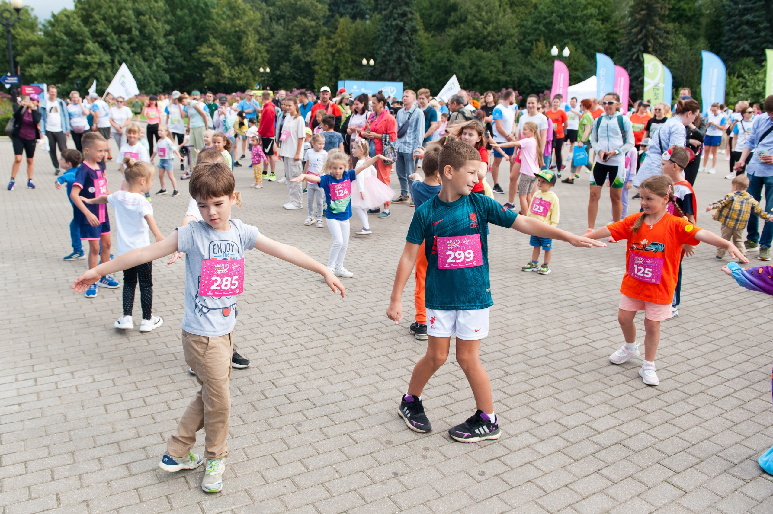 Корпоративное. Забег X5 Retail Group. Репортажный фотограф и видеограф Слава Думчев. Тимбилдинги, отчетники, корпоративы