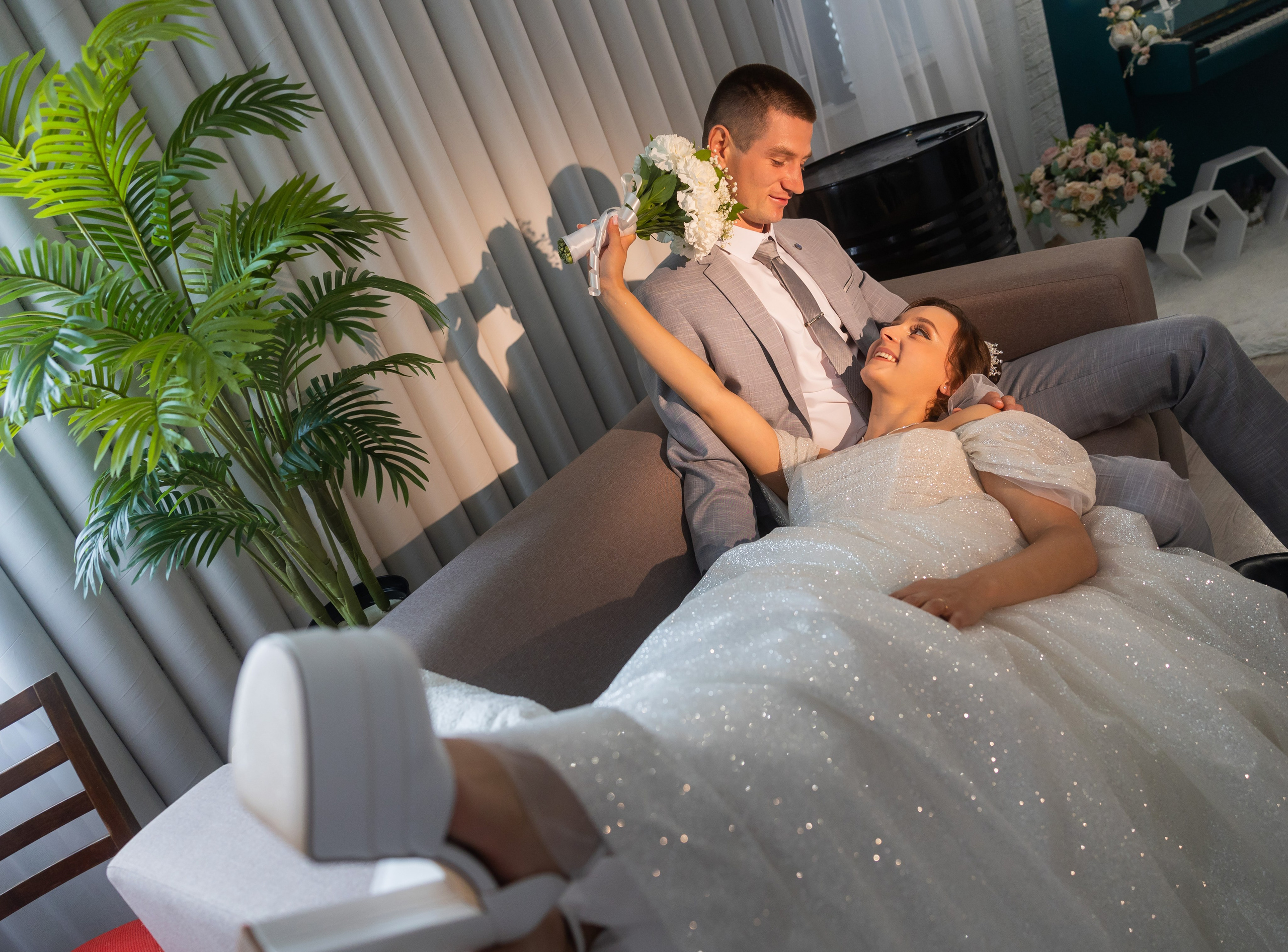 Алексей и Елизавета. Фотограф Петров Александр Свадьбы, Съемка в студии, Выпускные альбомы г. Балашов