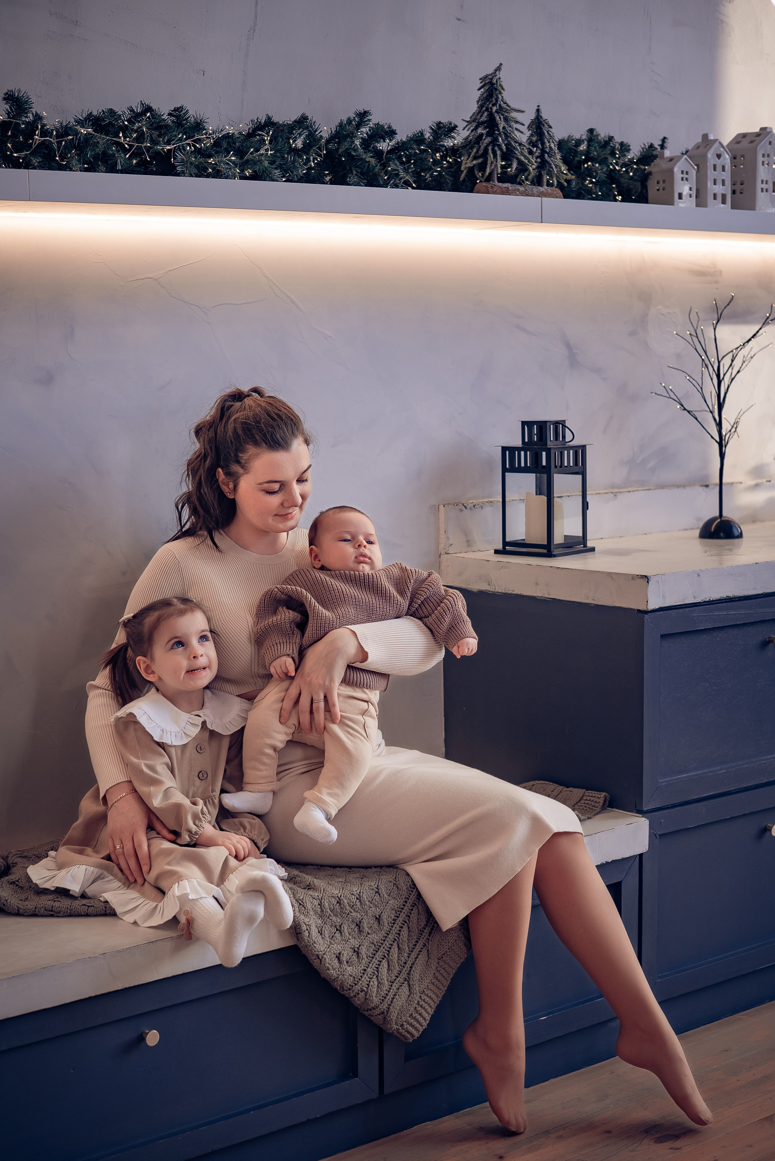 Виктория, Александр, Ванюша и Ариша. Фотографы крещения/венчания  Красноярск Татьяна и Вячеслав Переваловы