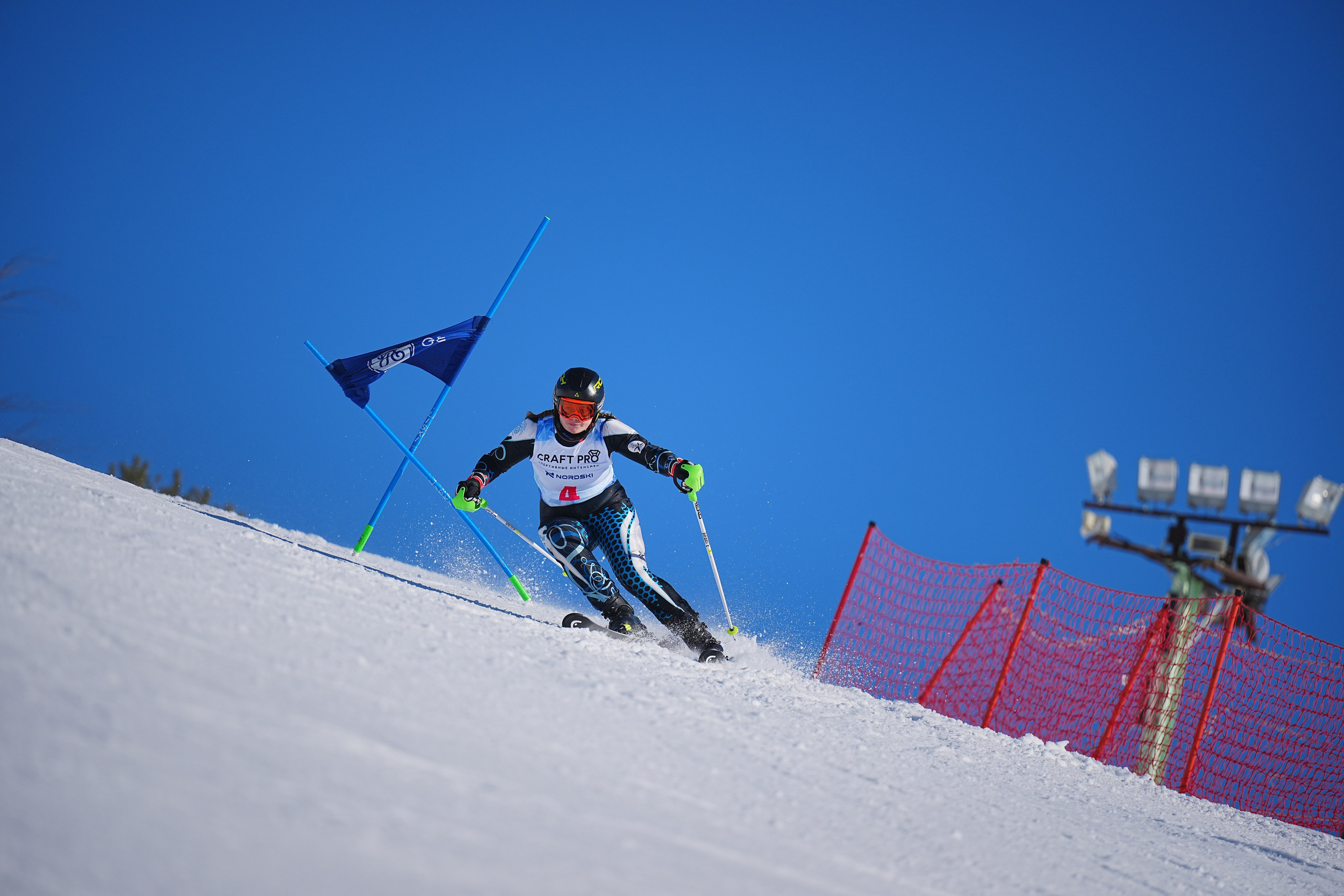 Шуколово. Открытое Первенство МФТИ по горным лыжам. GS, Telemark, 2024. Фотограф Студитский Евгений