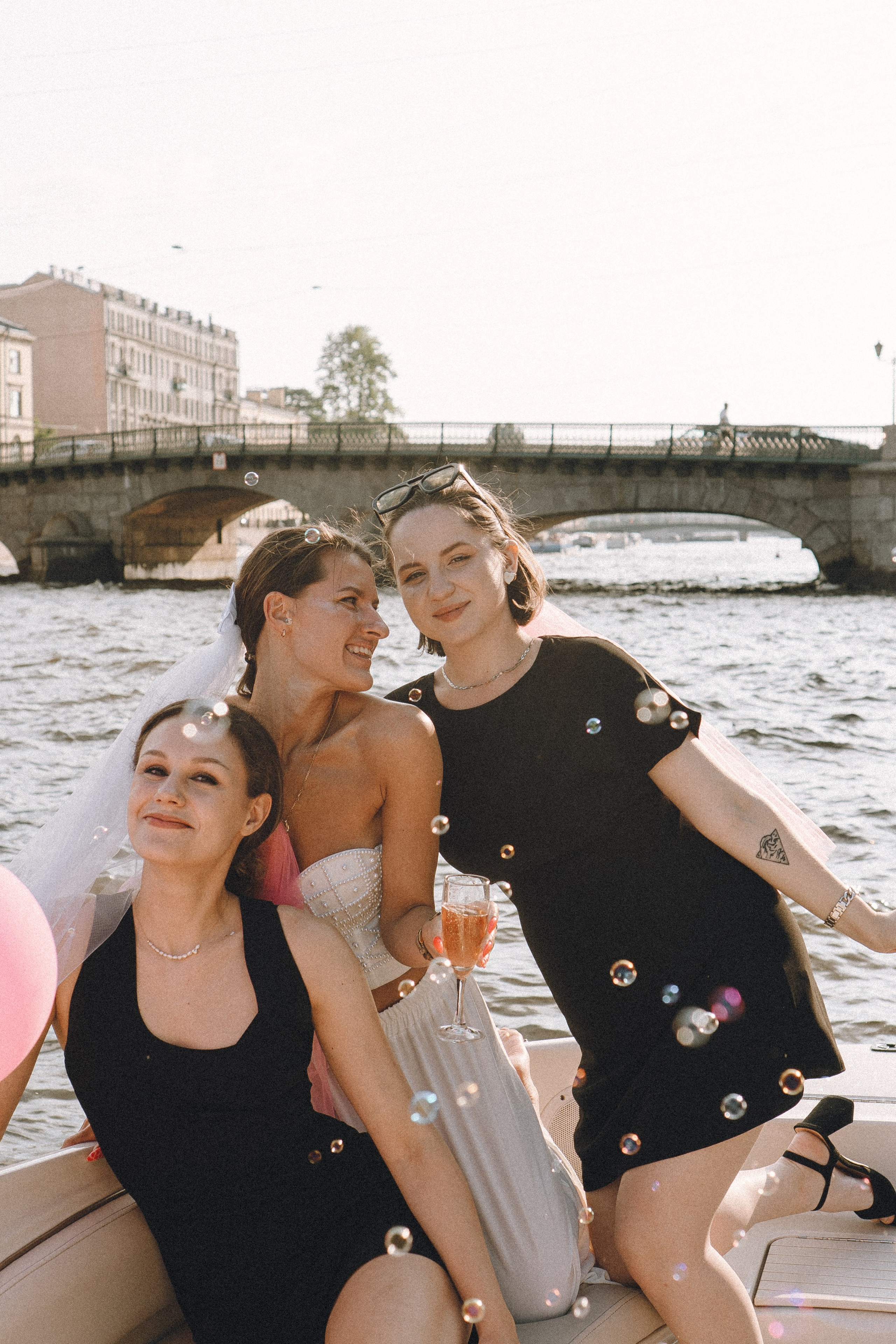 ДЕВИЧНИК НА КАТЕРЕ. Профессиональный фотограф, Санкт-Петербург — Виктория Богомолова