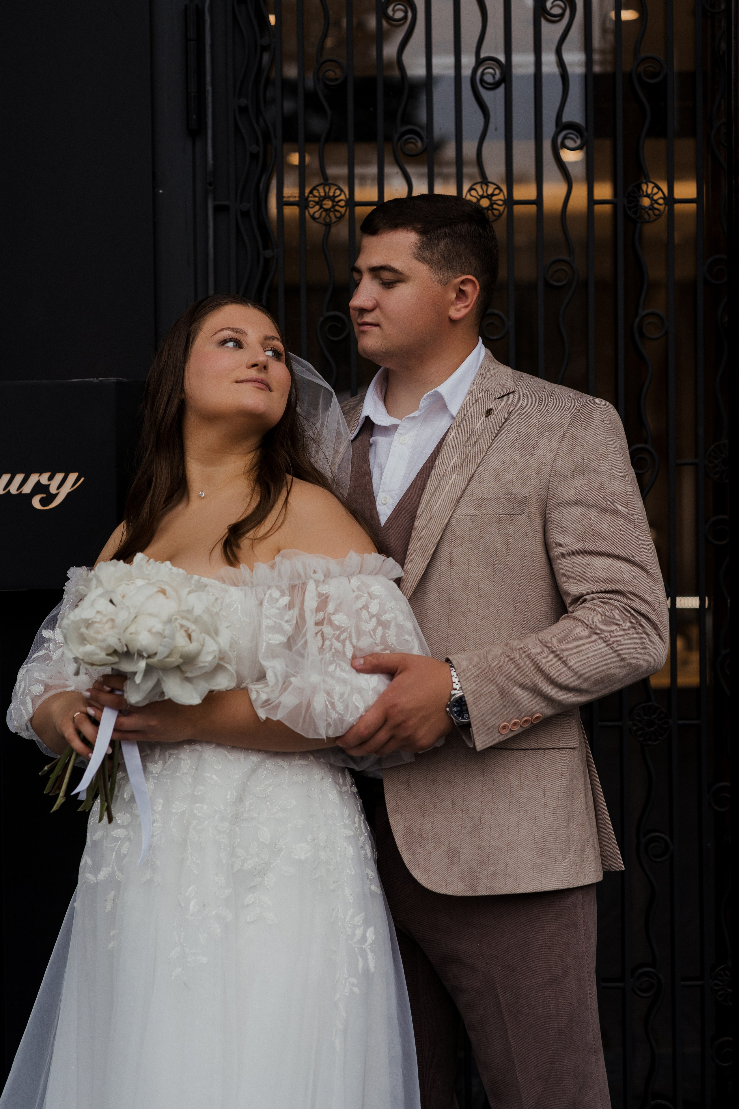 Свадебная фотосессия в Москве в Барвихе ЗАГС. Свадебный фотограф в Москве Анна Полушина