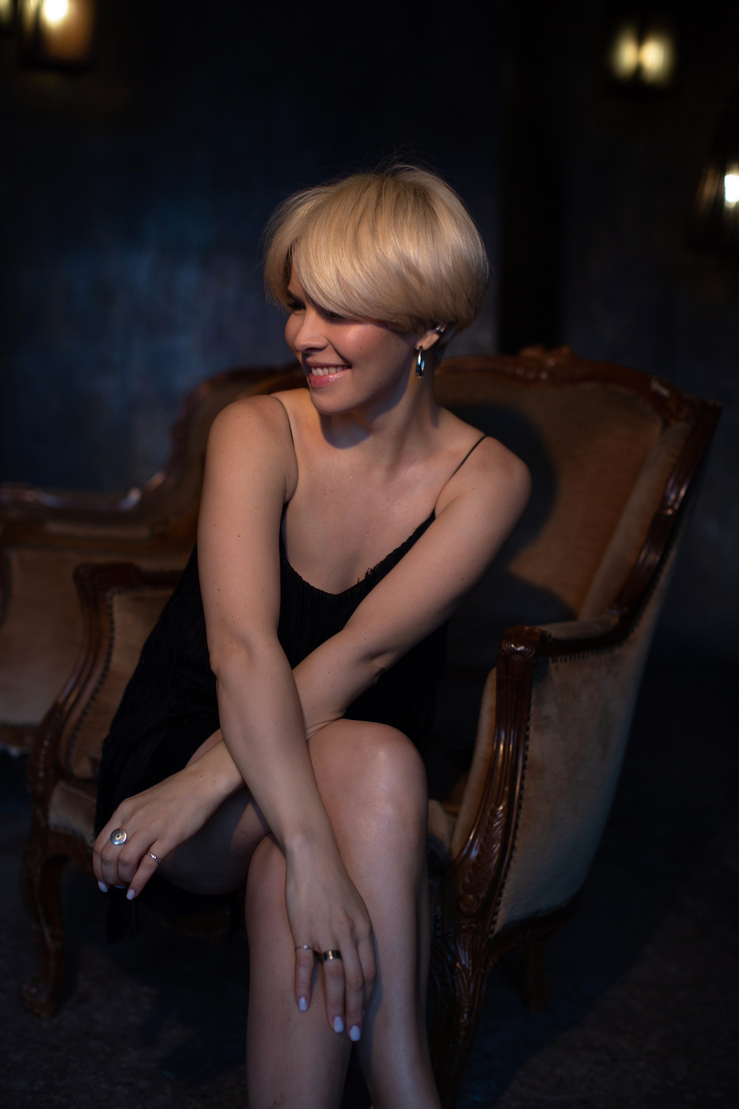 Женский портрет. Женский фотограф в Санк-Петербурге и Москве — фотосессия девушки в студии, портрет, фотосъемка