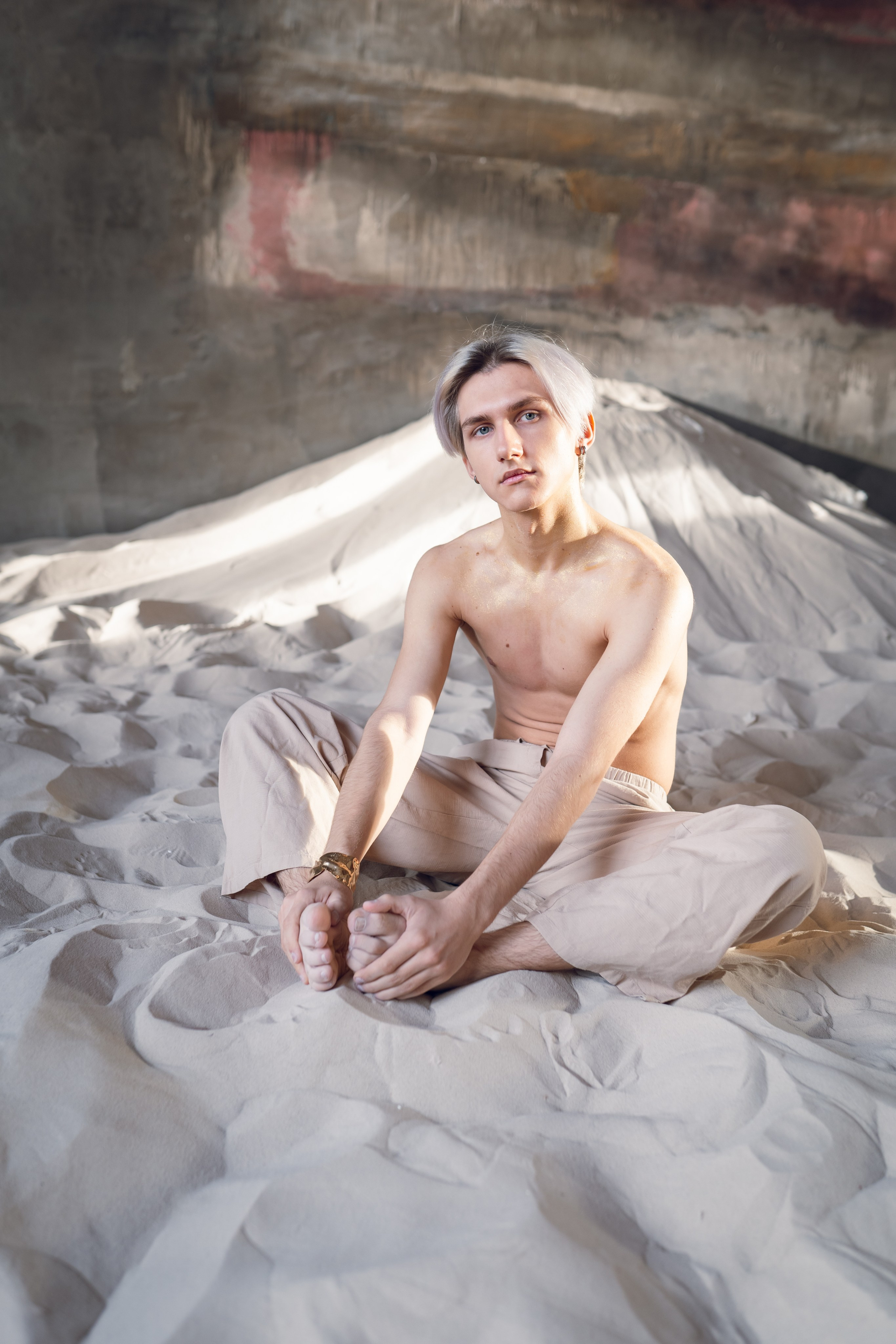 Крас в песке. Фотосессия в Спб в студии, фотограф Панютина Марина