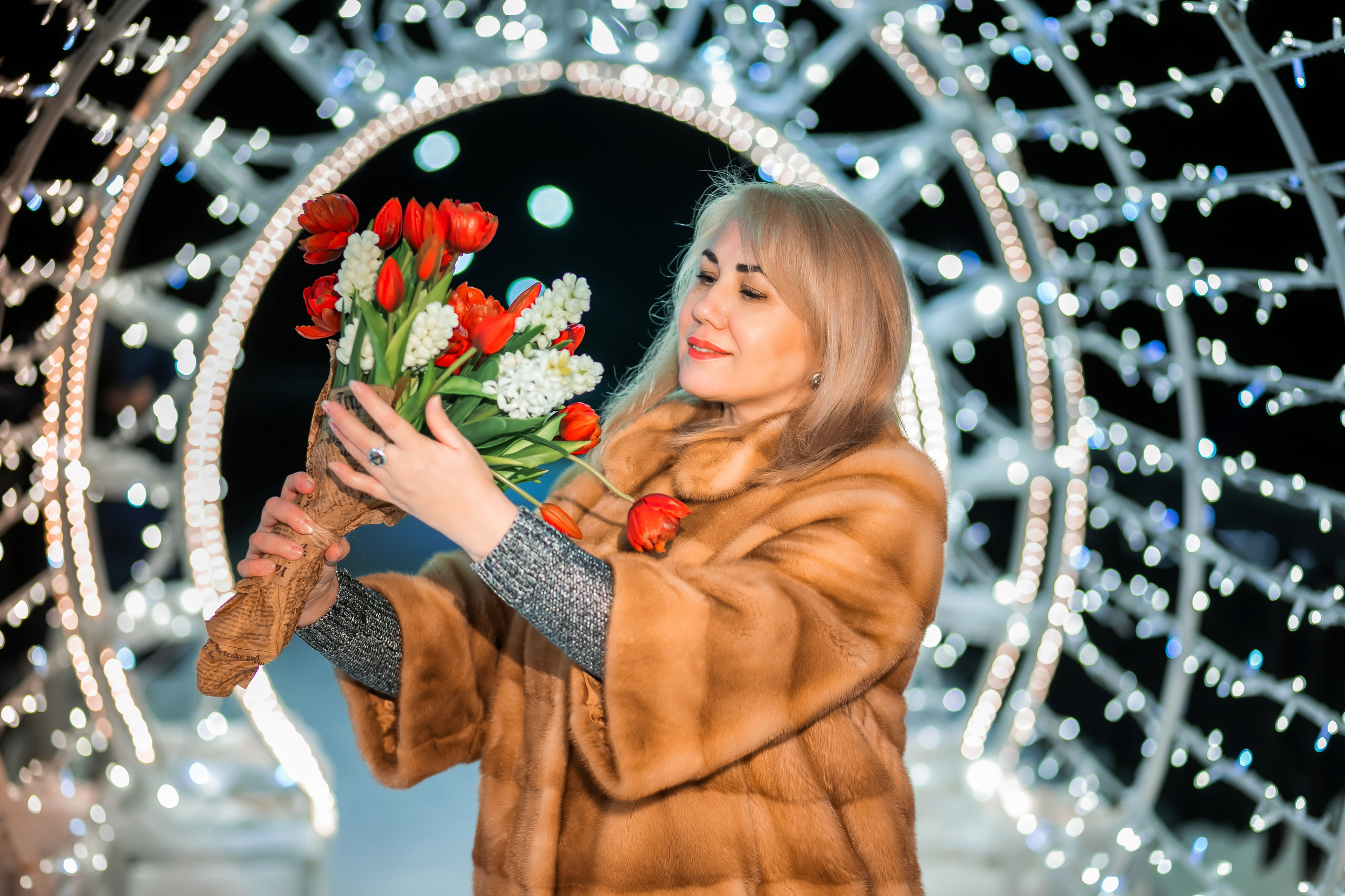 Вечер среди огней. Фотограф Елена Вишневская (Ушакова) Нефтеюганск, Сургут, Тюмень