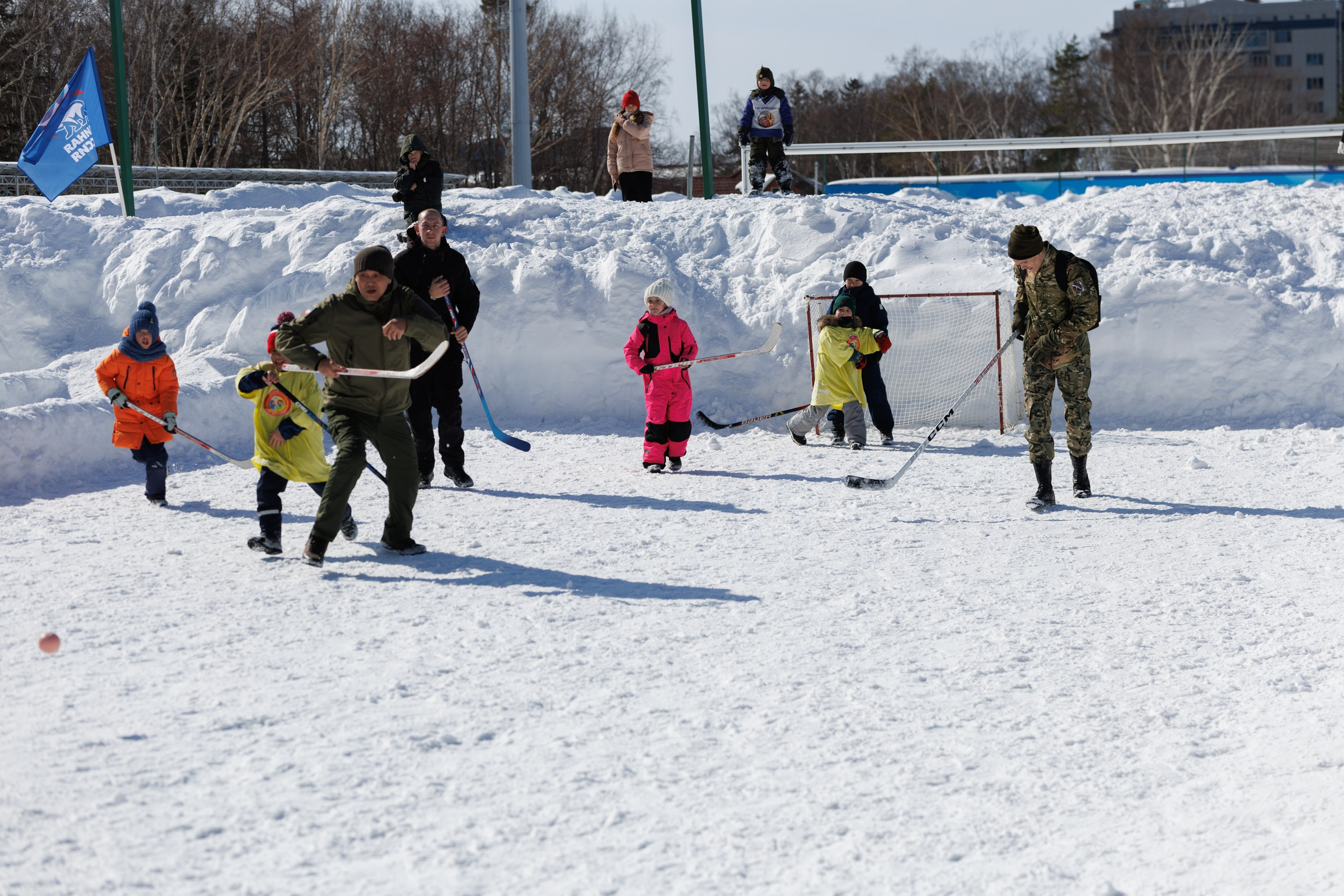 XIII чемпионат  по «ХОККЕЮ В ВАЛЕНКАХ». Свадебный, семейный и репортажный фотограф в Южно-Сахалинске Артур Петросян