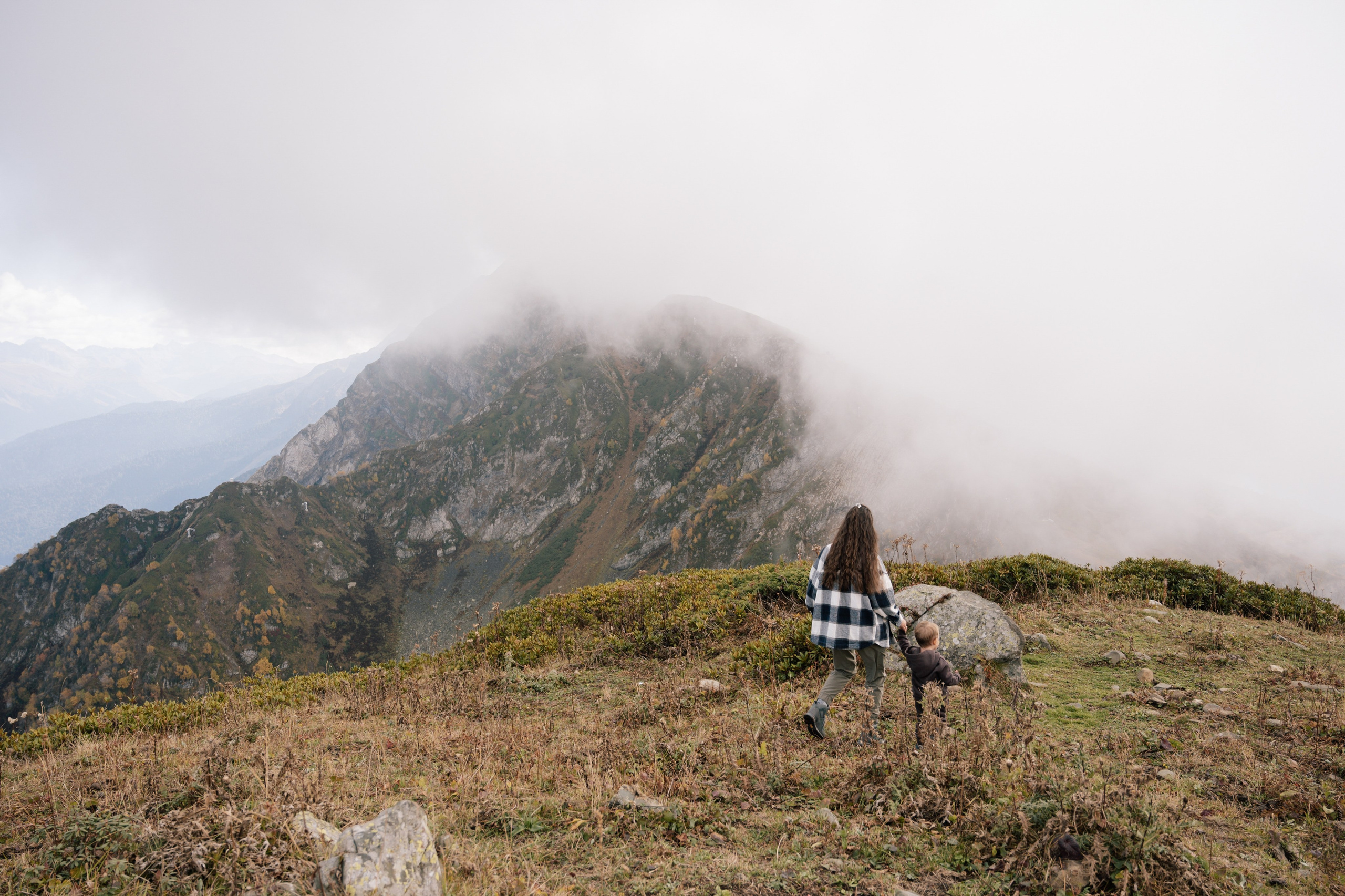 Выше гор только любовь. Свадебный и семейный фотограф Вероника Холод