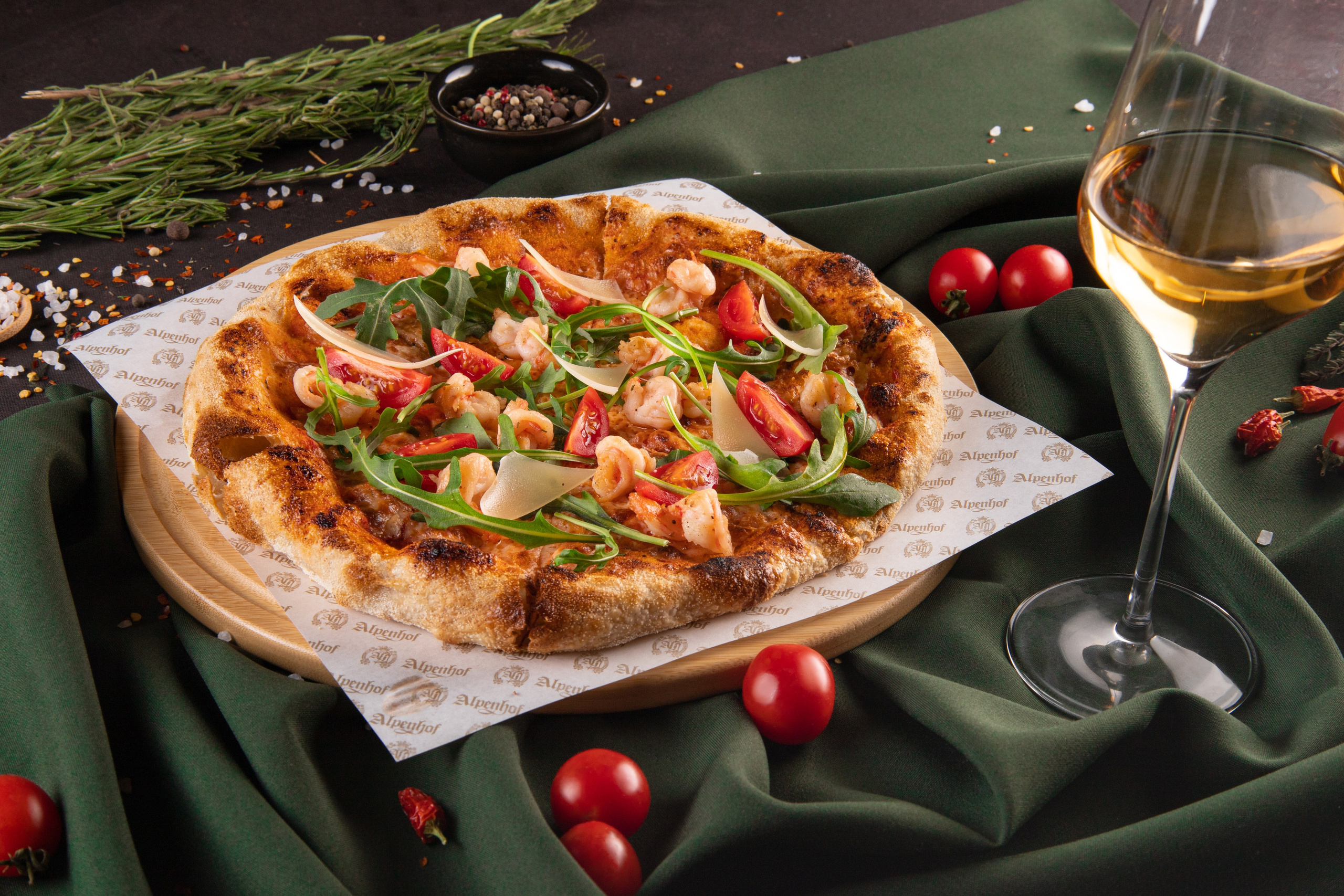 Фотографии пиццы в Астане. Рекламный фуд фотограф и видеограф в Астане Алина Лысенко