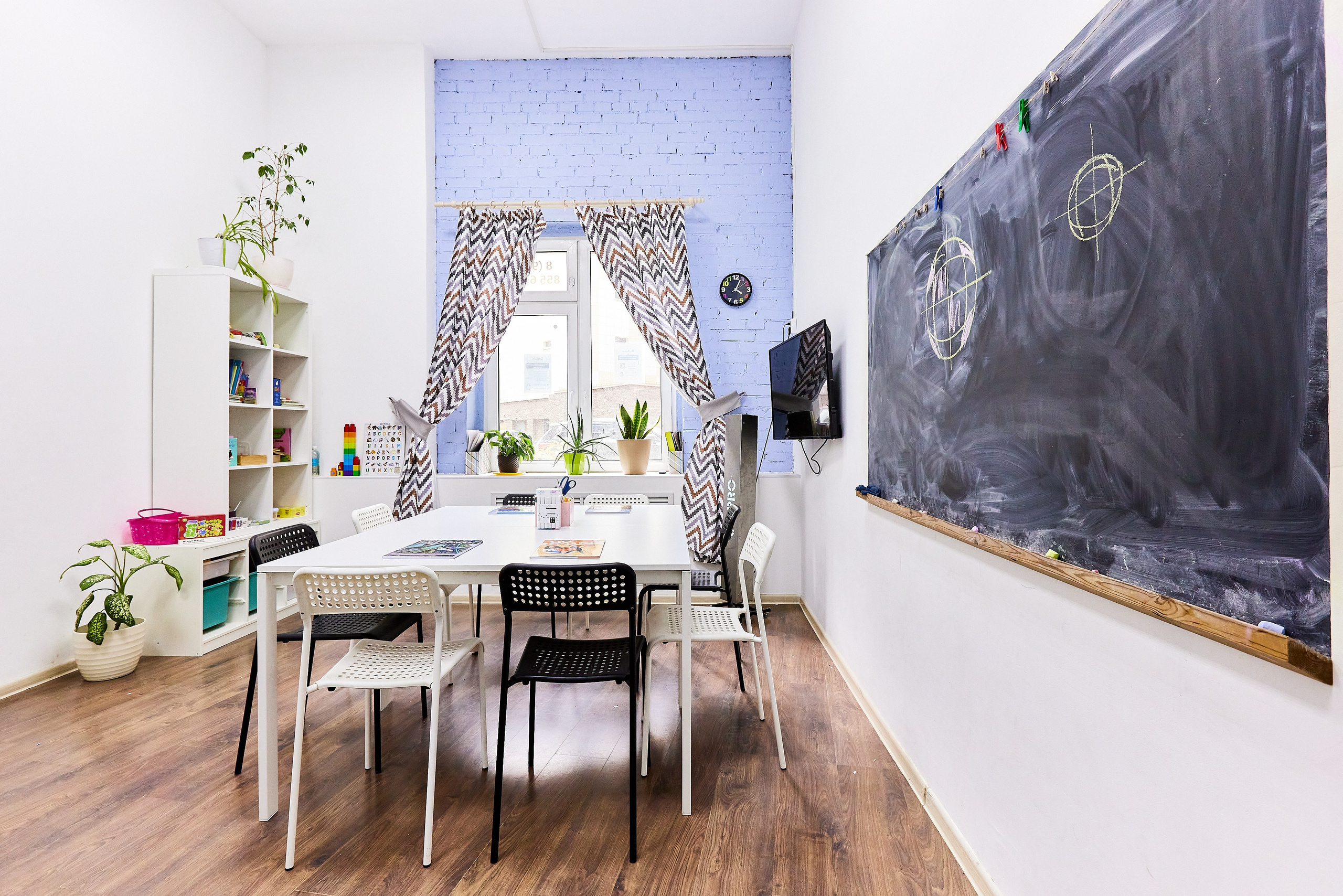 Языковая школа UniTalk. Фотограф Анастасия Леонтьева Санкт-Петербург