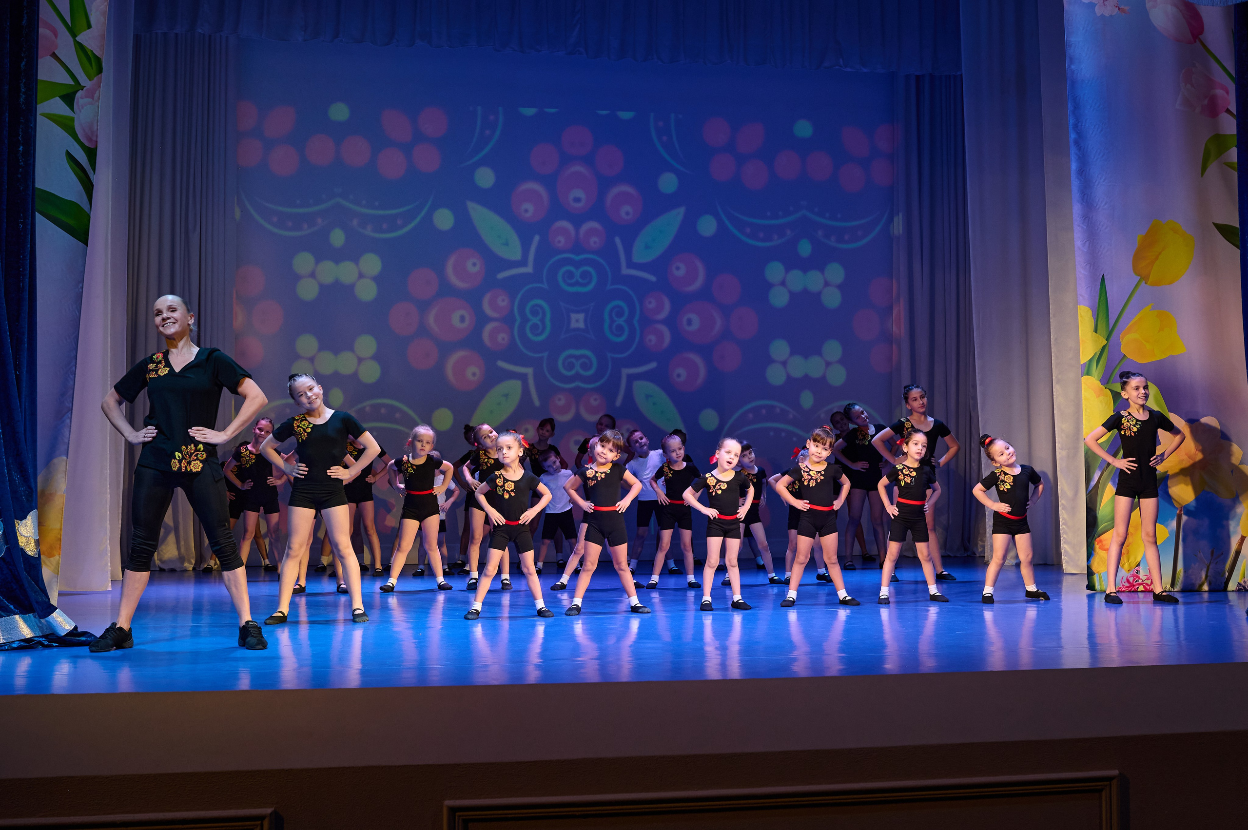 День матери. Марьина роща. Жизнь курорта Кабардинка в фотографиях