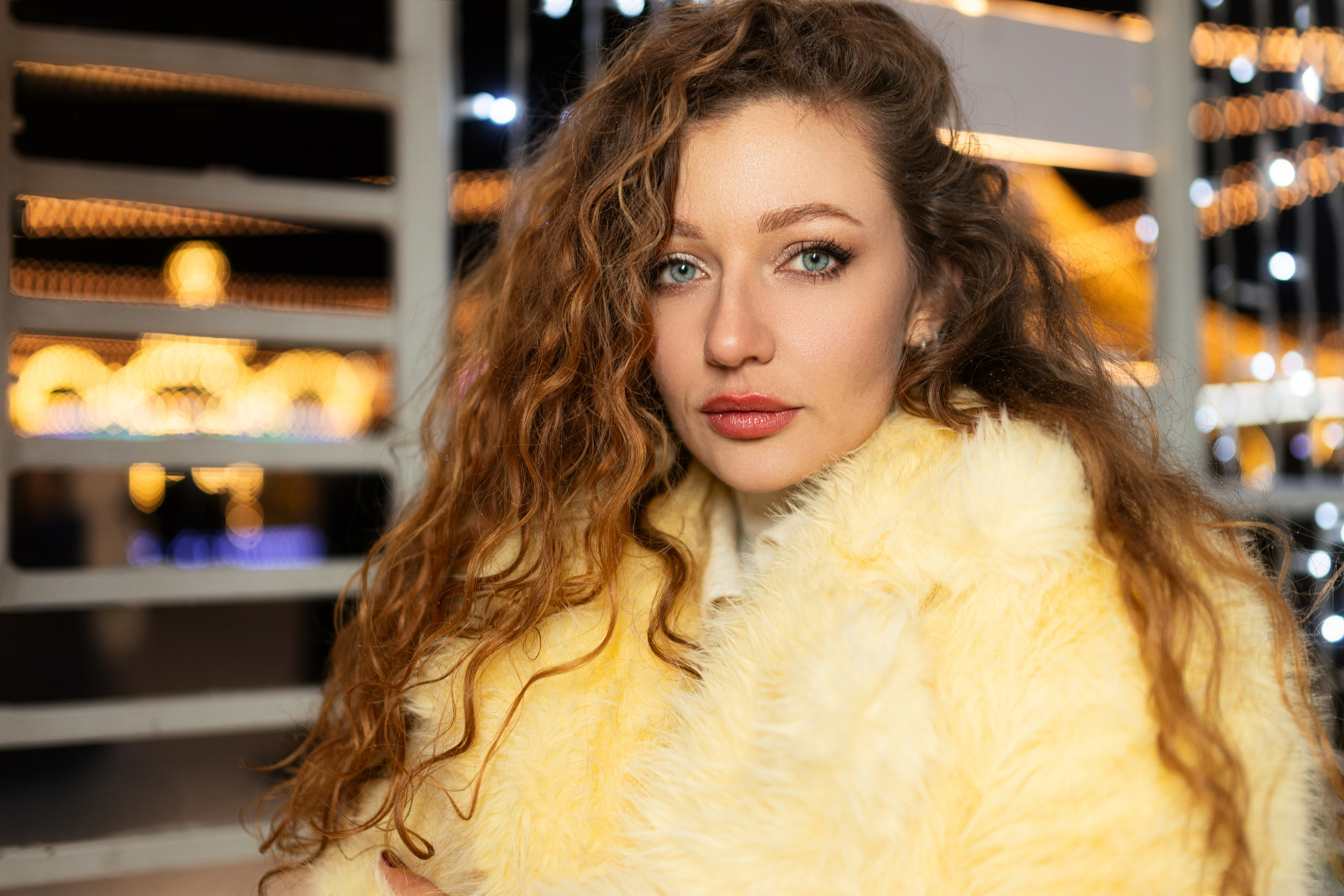 Ночная новогодняя фотосессия у праздничной елки