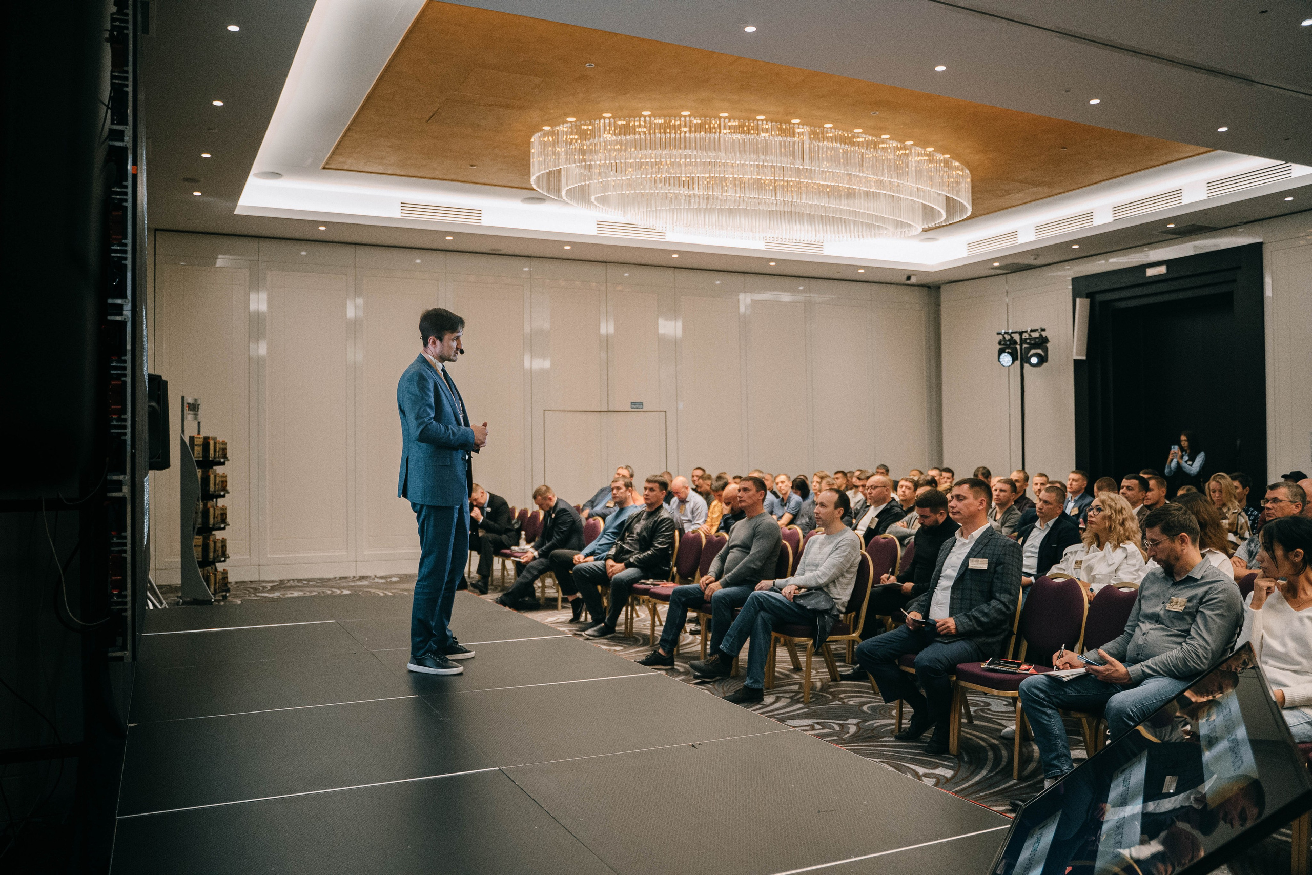 Репортажный фотограф в Lotte Hotel Samara. Фотограф Сергей Логинов