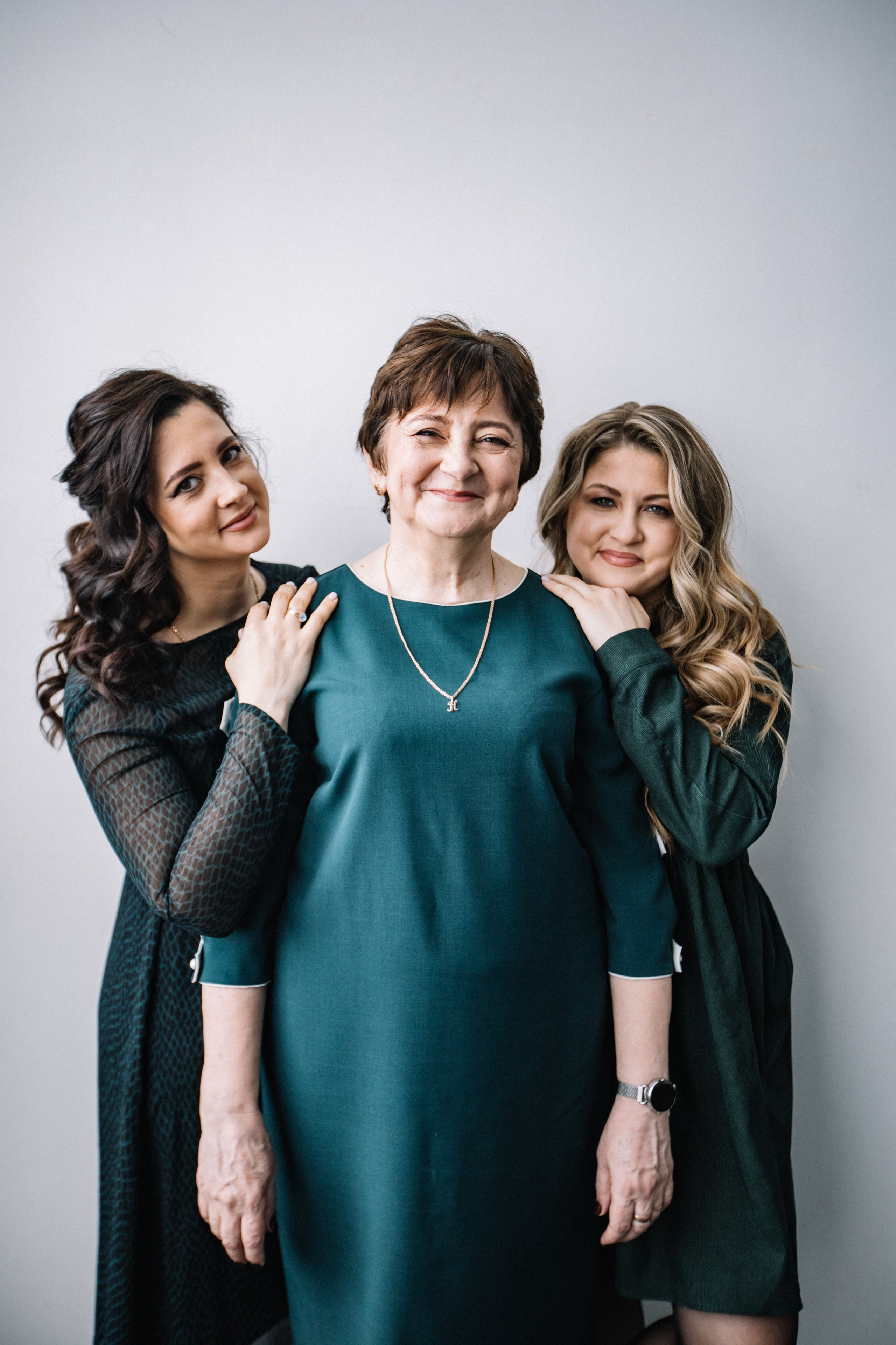 Настя, Маша и Мама. Главная