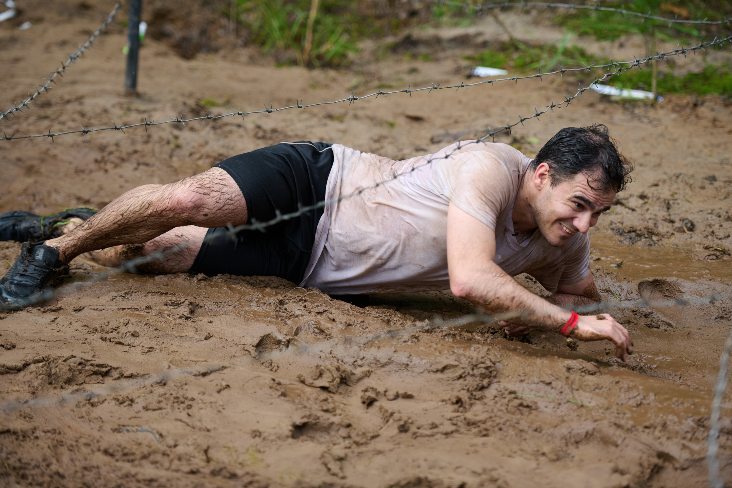 Фоторепортаж с забега Стальной характер в Сургуте, 5 июля 2025. Репортажный и семейный фотограф — Шелихов Сергей