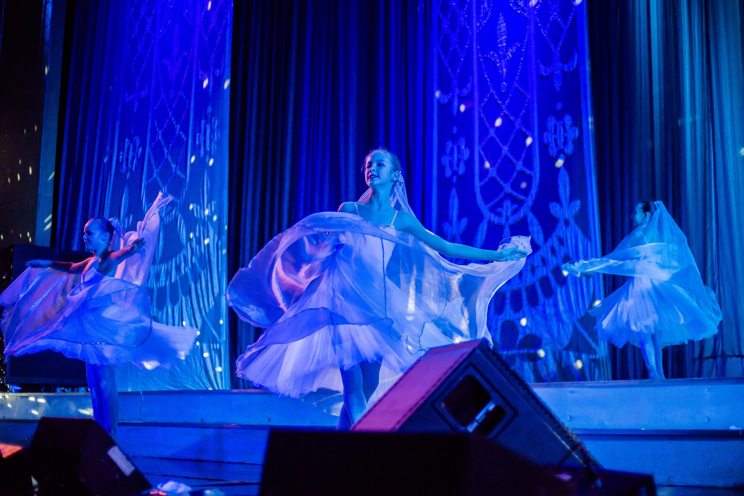 Репортаж — детская елка в БКЗ. Свадебный и семейный фотограф в Санкт-Петербурге Макеева Наталья