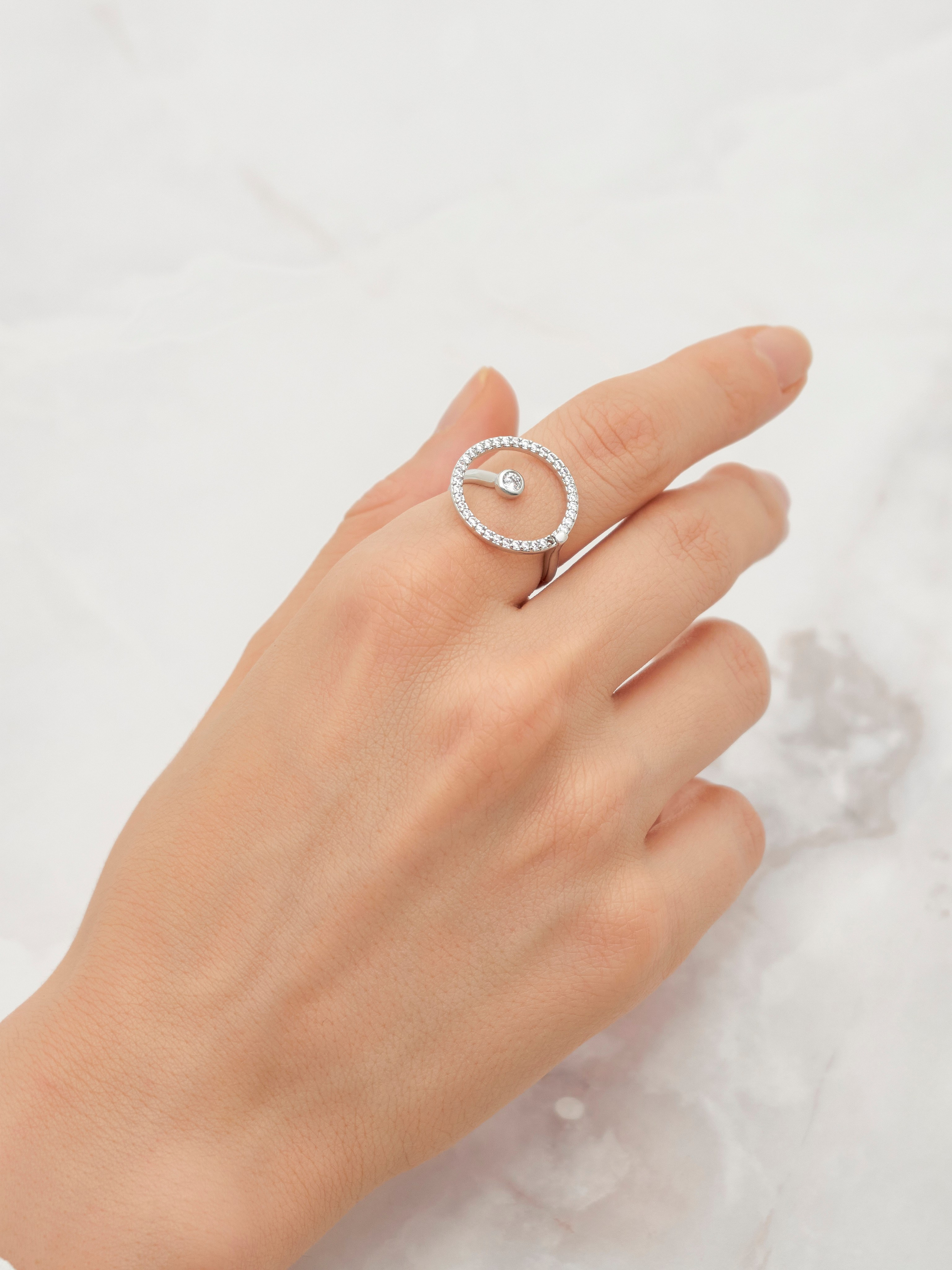 Ювелирные изделия. Каталожный предметный фотограф