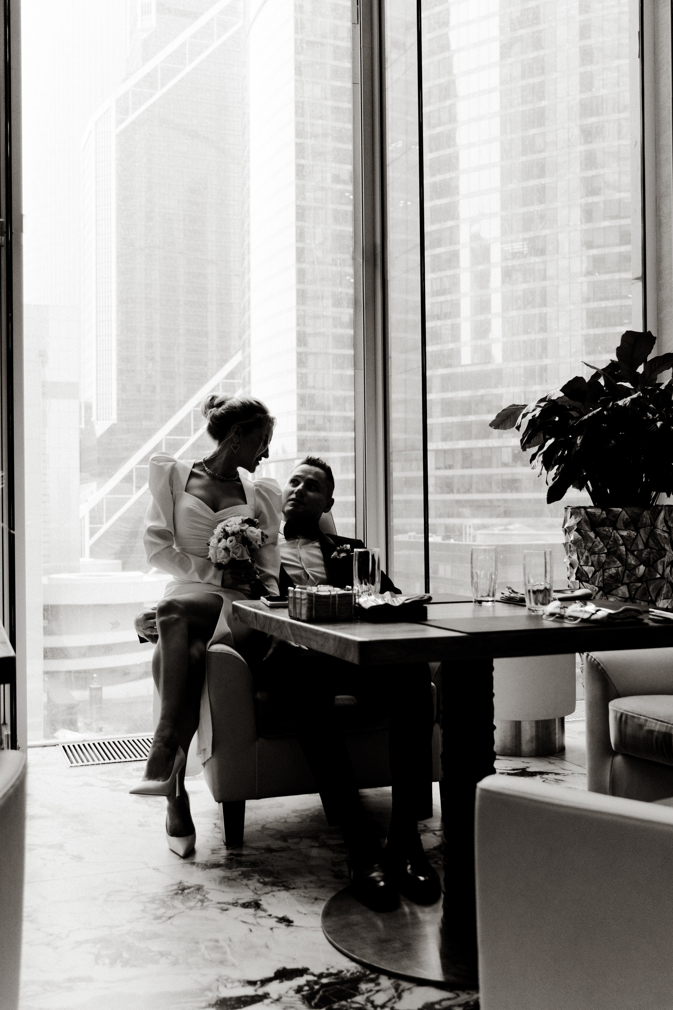 ЗАГС. Торжественная роспись. Репортажи, уличные и студийные съёмки в Москве