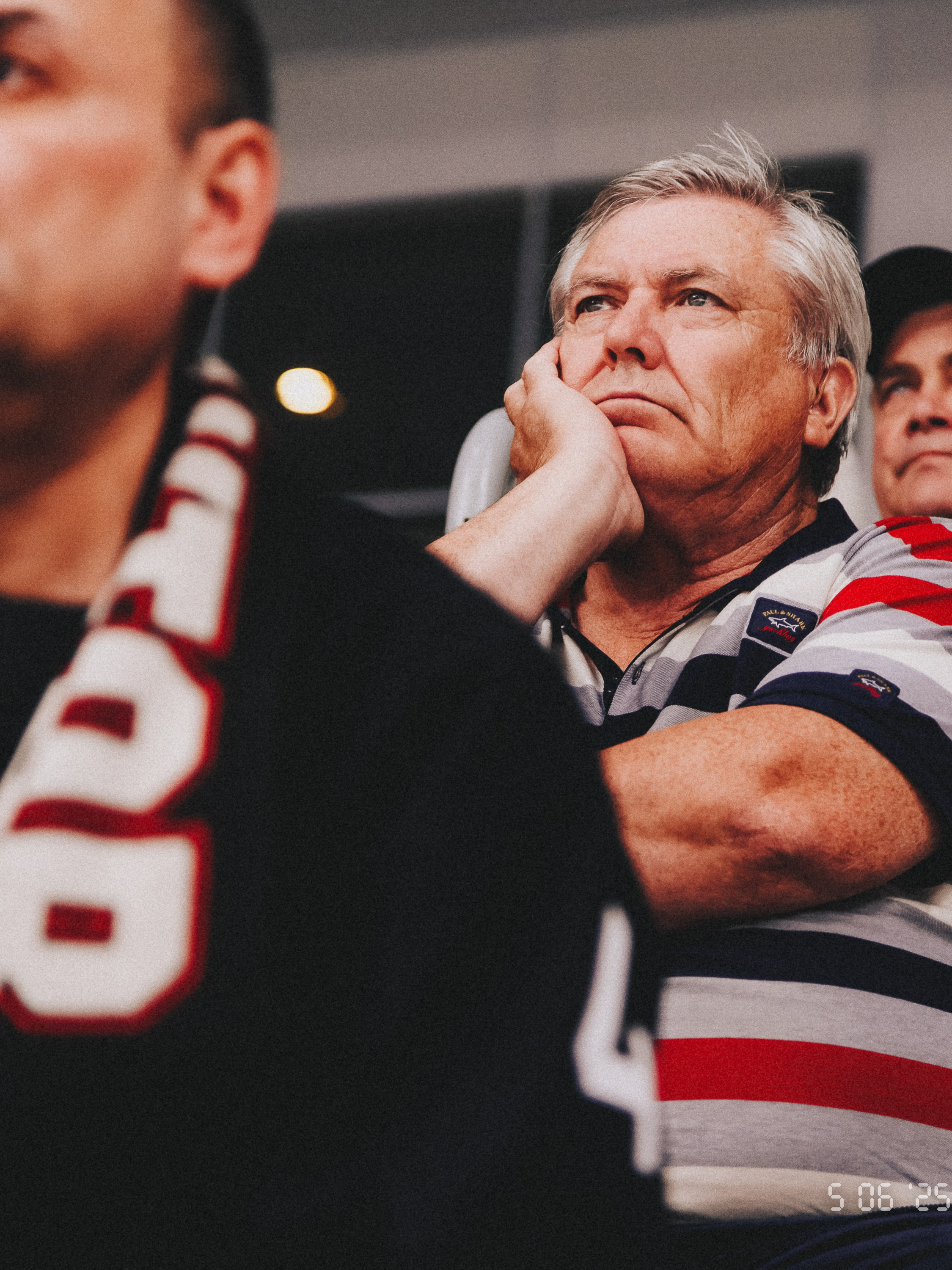 ТРАКТОР Х ДИНАМО (атмосфера). Репортажный фотограф Макс Брагин