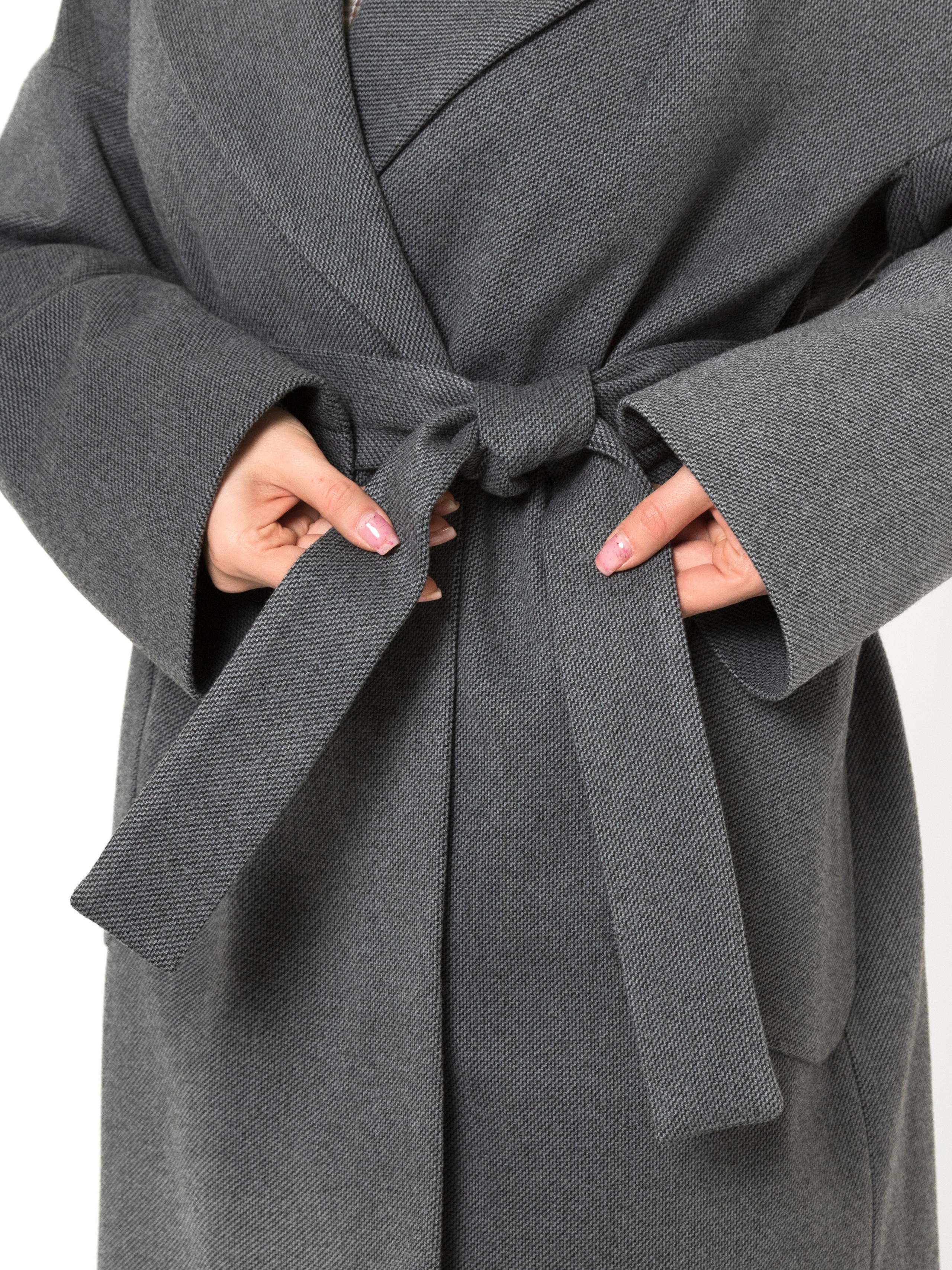 Пальто Х-сайз размер. Фотостудия для Wildberries Ozon