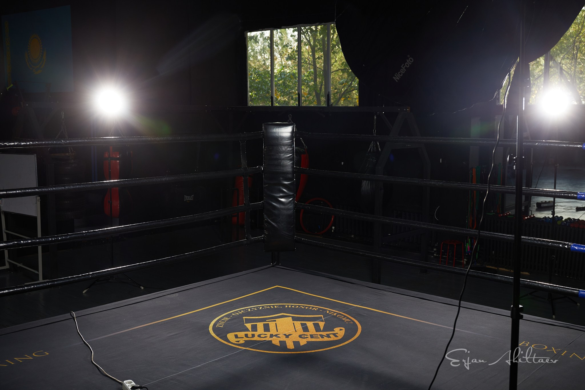 BALAUSSA MUZDIMAN. Erjan Ahiltaev — Photographer in Almaty