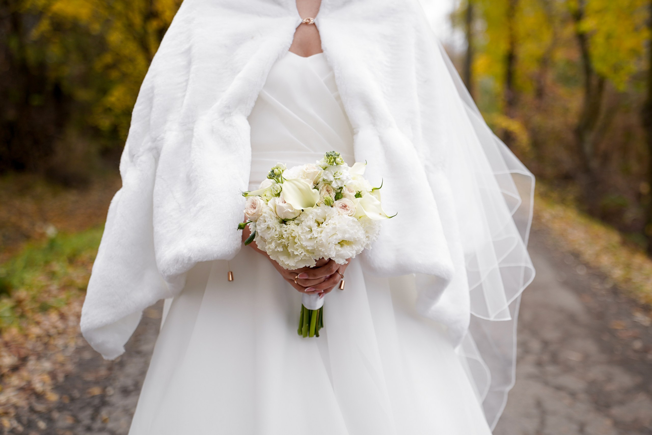 Свадебная фотосессия «4 часа». Отель Резиденция в Ростове-на-Дону. Кадры молодоженов на природе. Фотосессия банкета 1 час. Свадебный фотограф в Ростове-на-Дону. Таинство Крещения и Венчания, семейные фотосессии. Алёна Чёботова