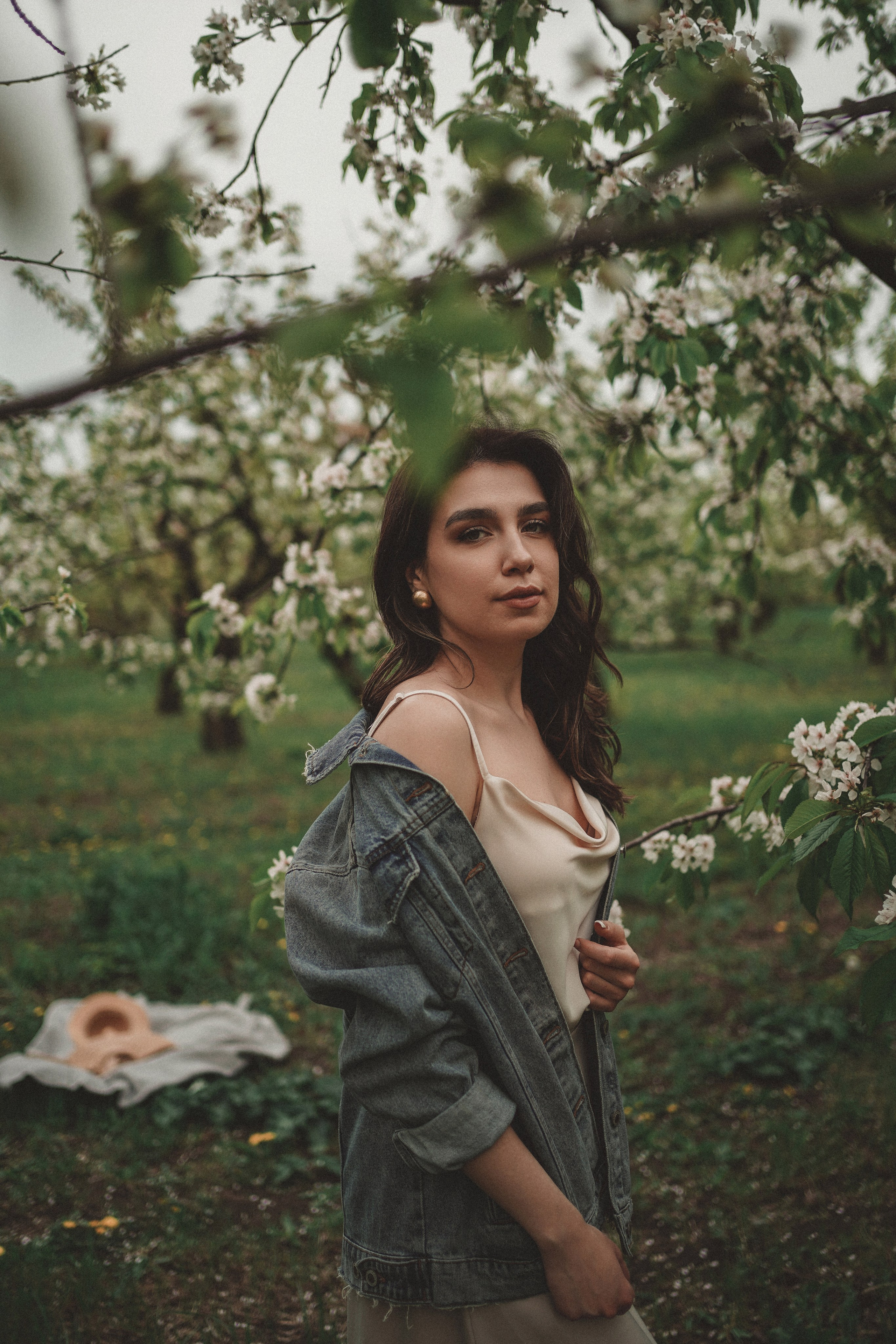 Фотосессия в цветущем саду в пос. Мускатный. Фотограф Ростов-на-Дону. Свадебный фотограф в Ростове-на-Дону. Таинство Крещения и Венчания, семейные фотосессии. Алёна Чёботова