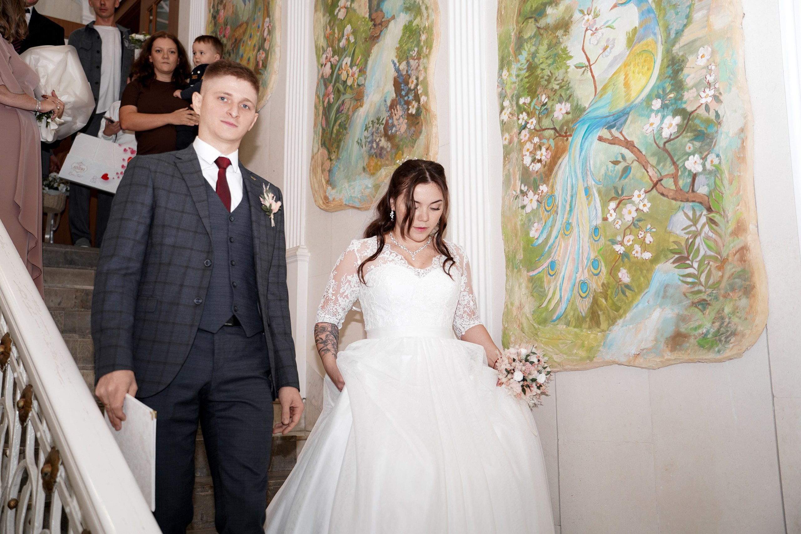 Свадебная фотосессия в Кировском ЗАГСе в Ростове-на-Дону. Фотограф Алёна Чёботова. Свадебный фотограф в Ростове-на-Дону. Таинство Крещения и Венчания, семейные фотосессии. Алёна Чёботова