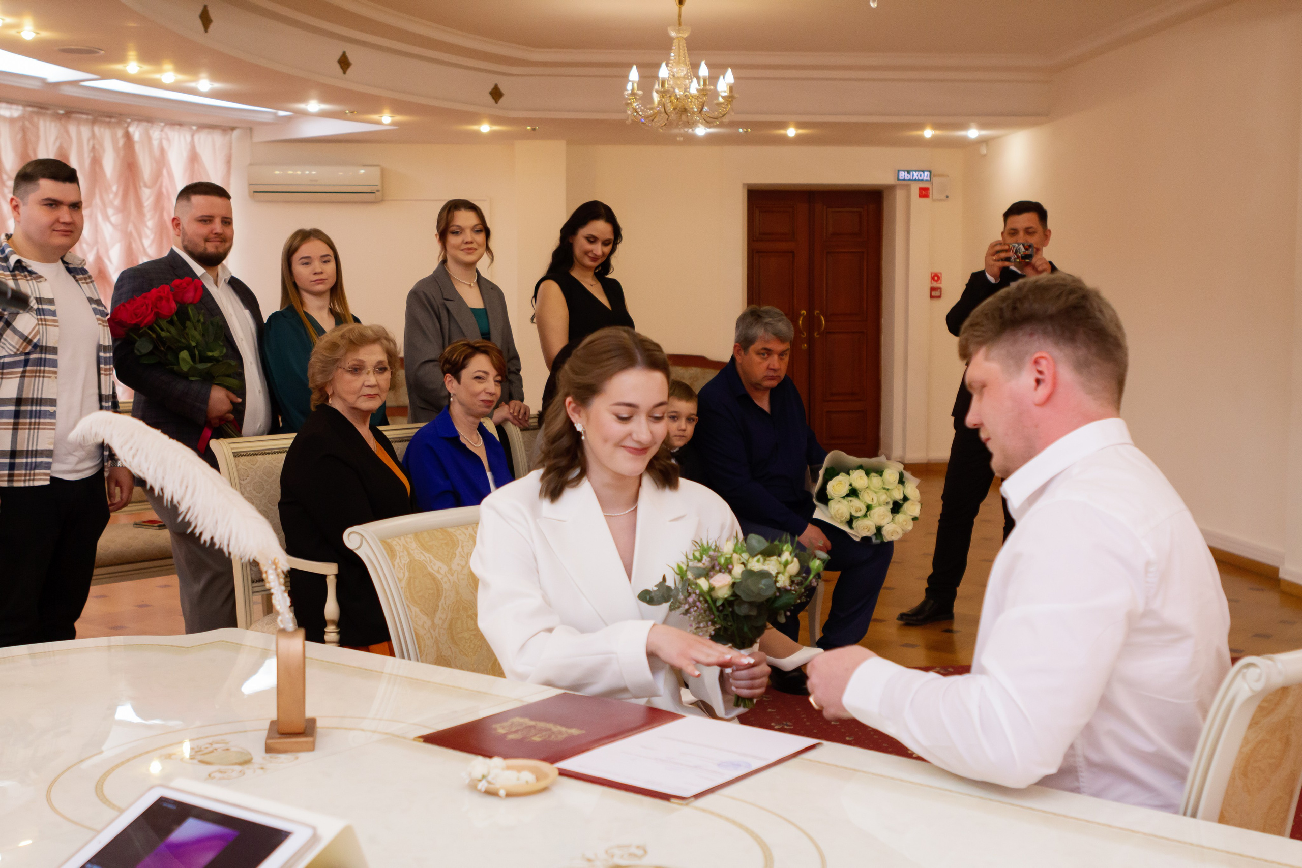 Никита и Елизавета. Свадебная фотосъёмка в ЗАГСе, Екатеринбург. Фотограф в Екатеринбурге Пойгина Елена