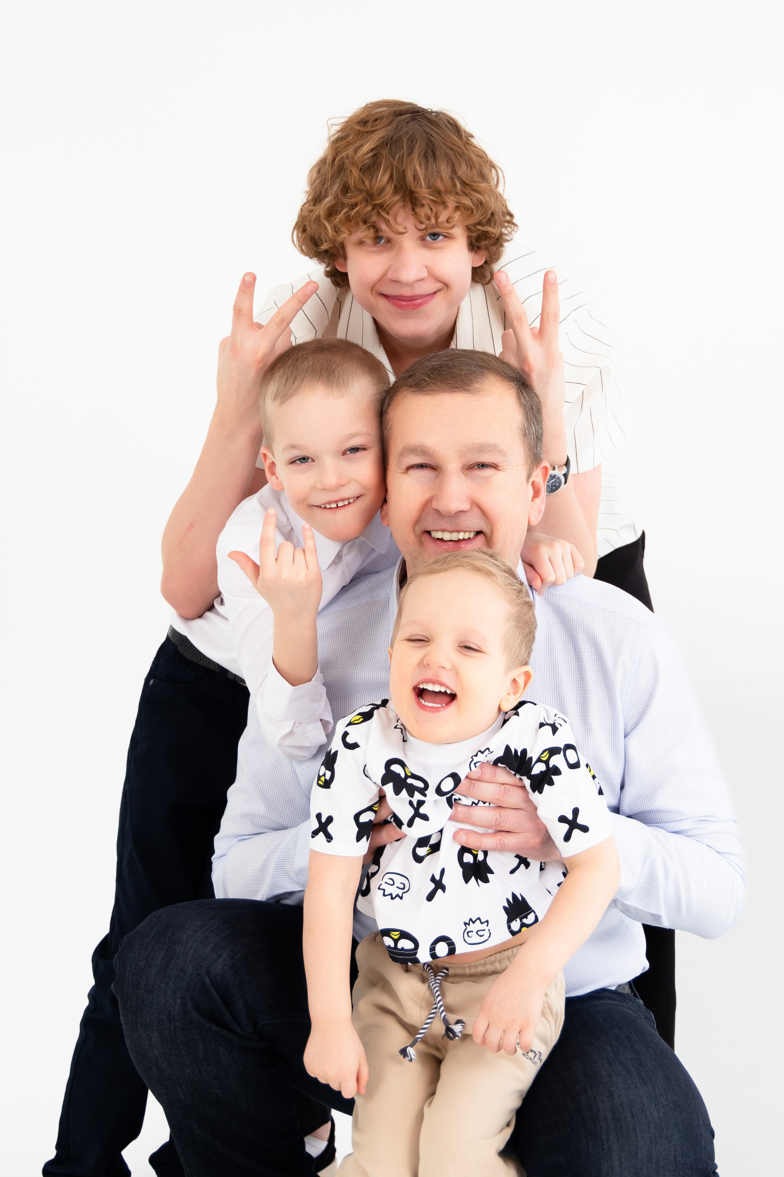 Давыдовых много не бывает! Семейная фотосессия в студии. Фотограф в Екатеринбурге Пойгина Елена