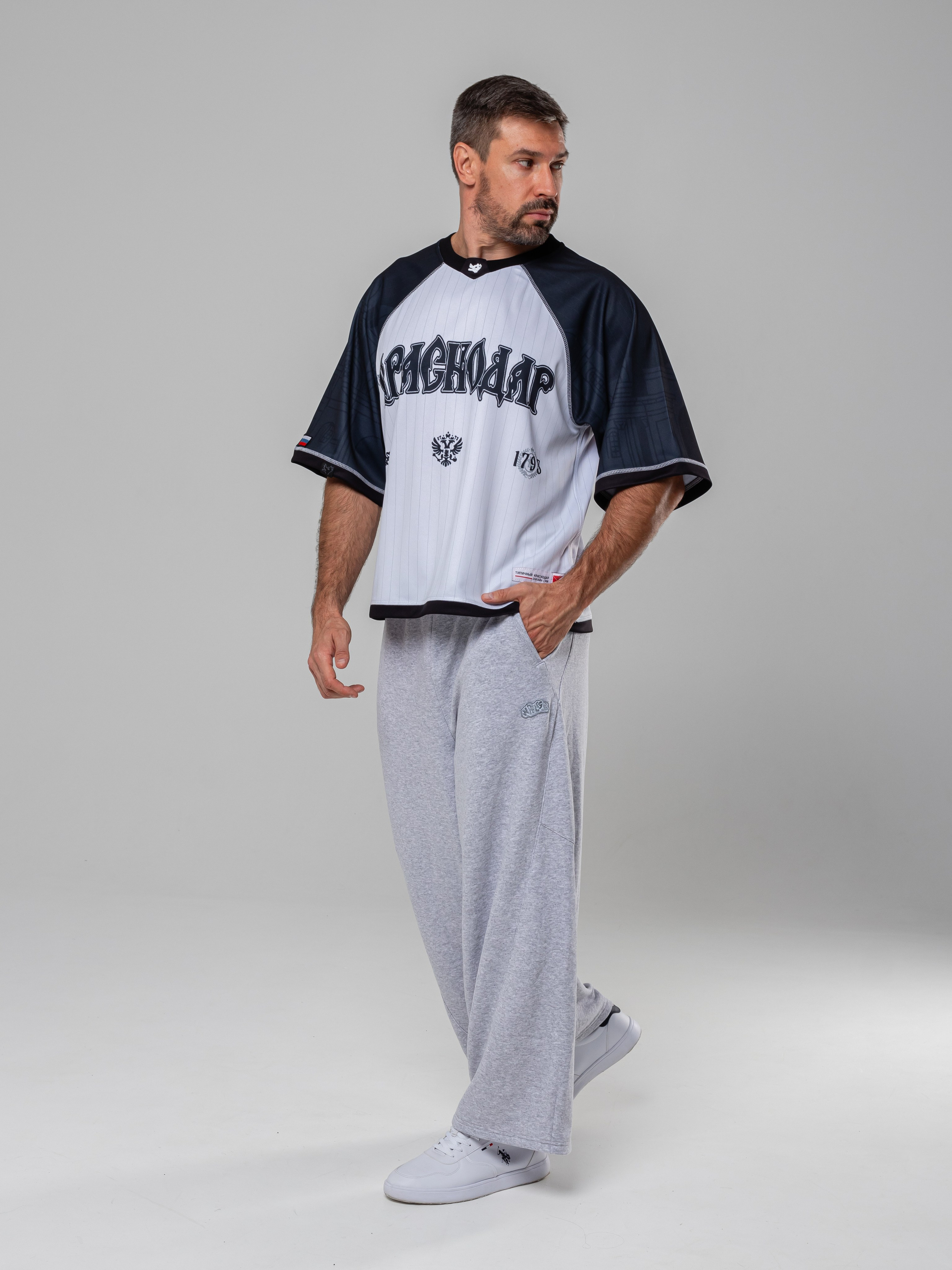 Худи и штаны. Фотограф в Краснодаре Арина Кудряшова