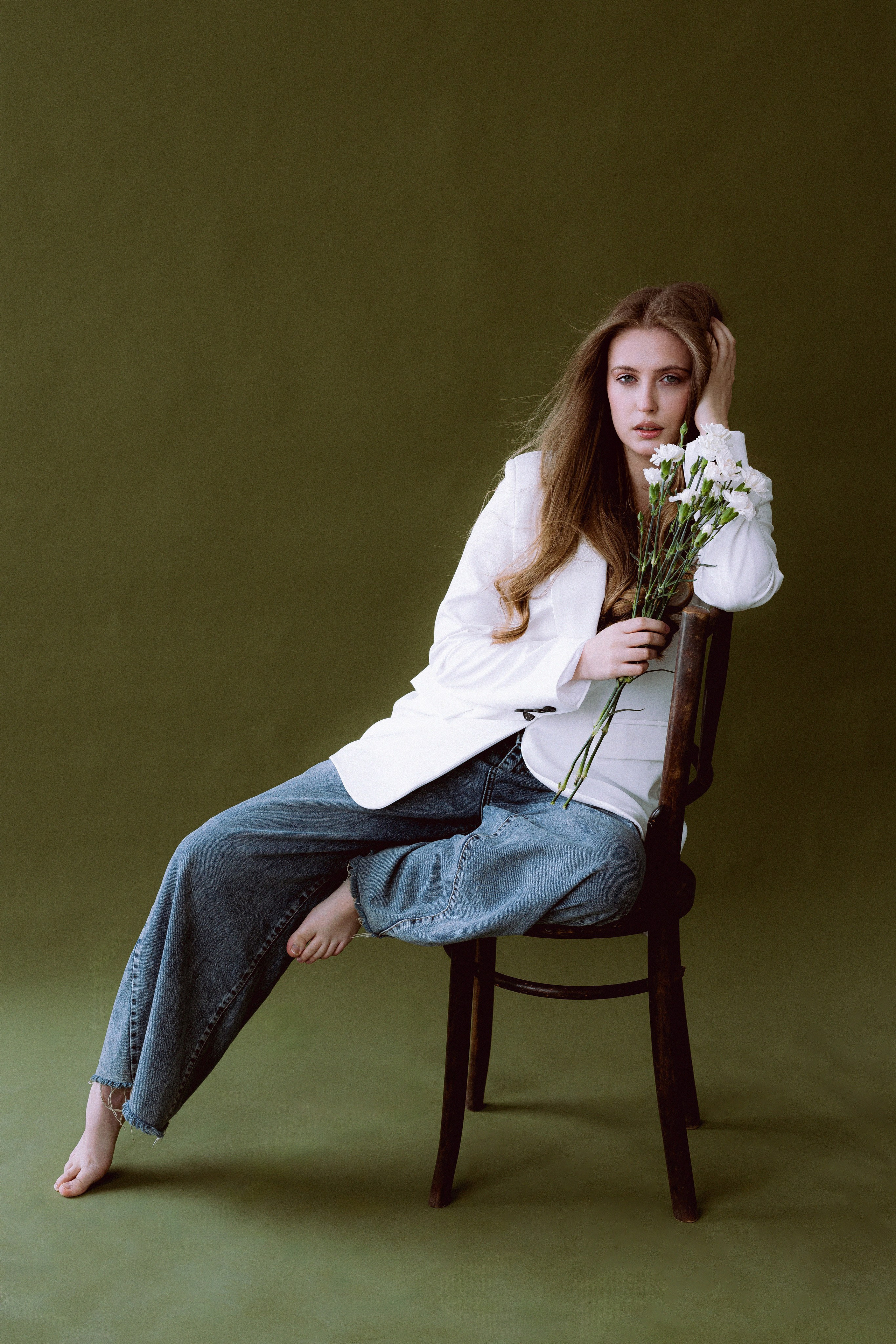 ЦВЕТОЧНАЯ ЭСТЕТИКА — СТУДИЙНЫЙ ПОРТРЕТ. Портретный, семейный и репортажный фотограф в Ставрополе Ульяна Доценко