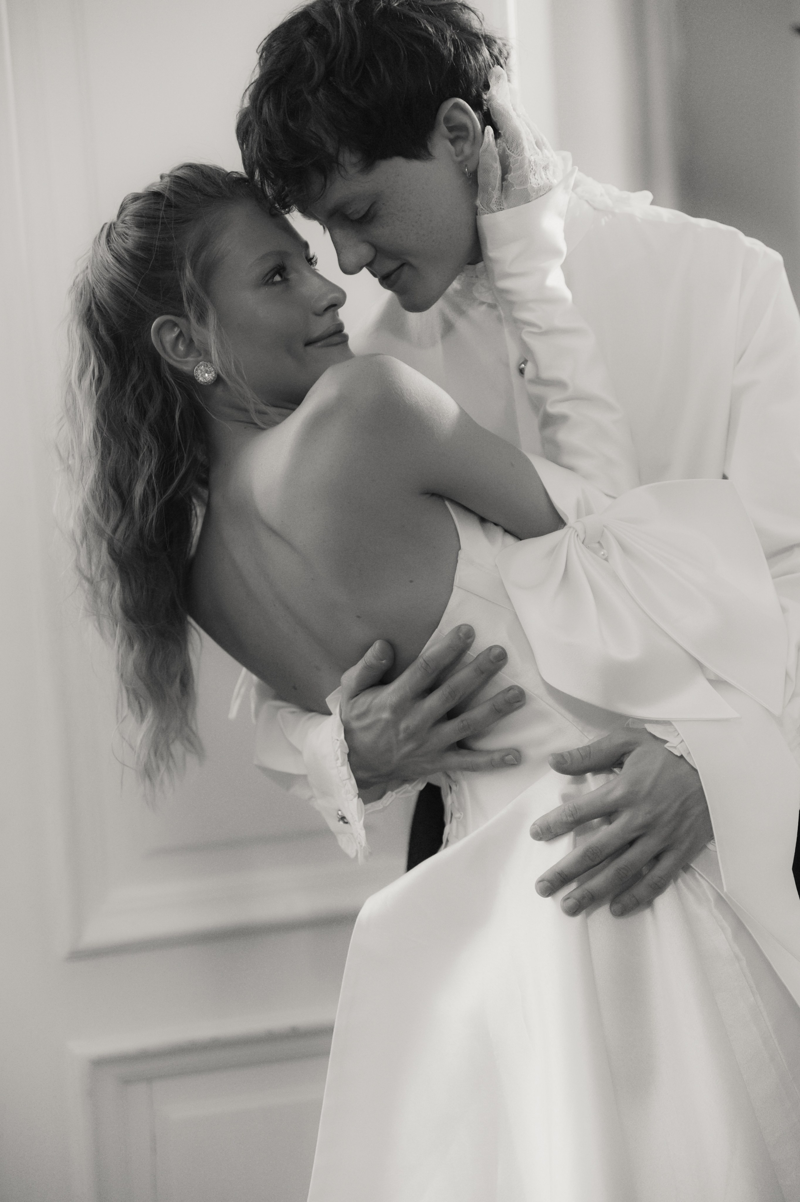 Свадебная съемка в исторической квартире на Чистых прудах. Ярослава Ерина — свадебный фотограф в Москве