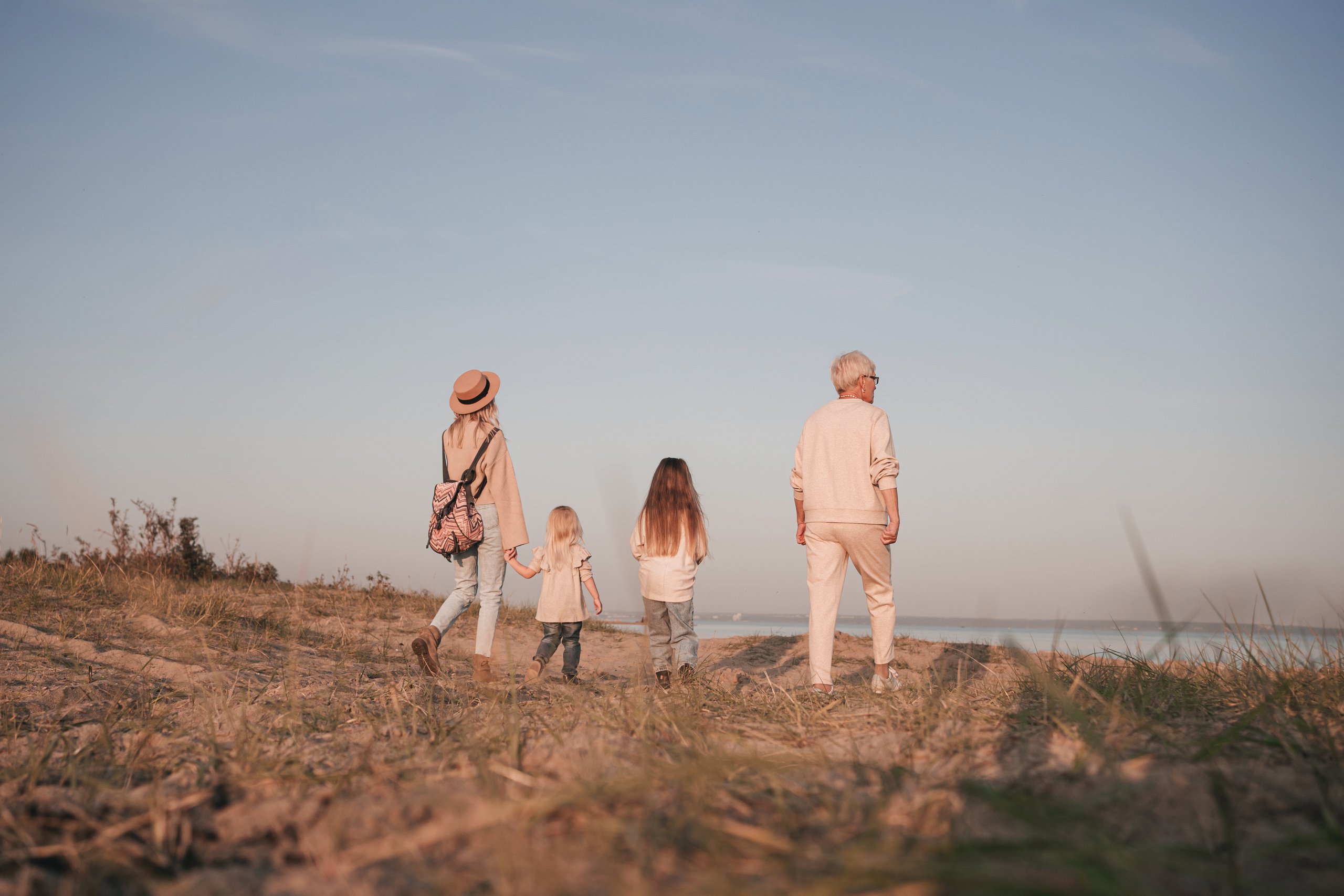 Семейная фотосессия на море осенью, Новосибирск. Семейный фотограф, фотосессия беременности в Новосибирске Кристина Киб