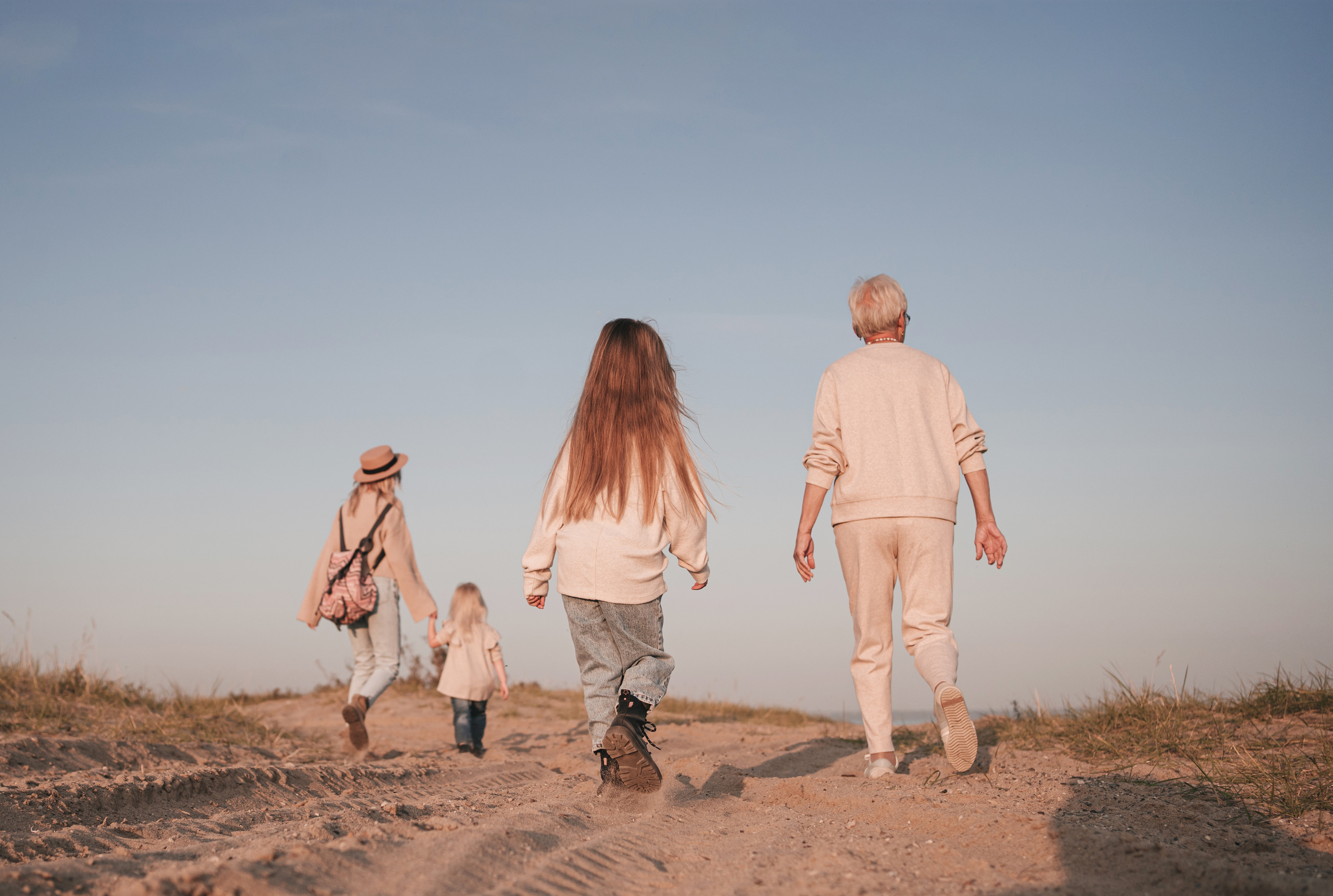 Семейная фотосессия на море осенью, Новосибирск. Семейный фотограф, фотосессия беременности в Новосибирске Кристина Киб