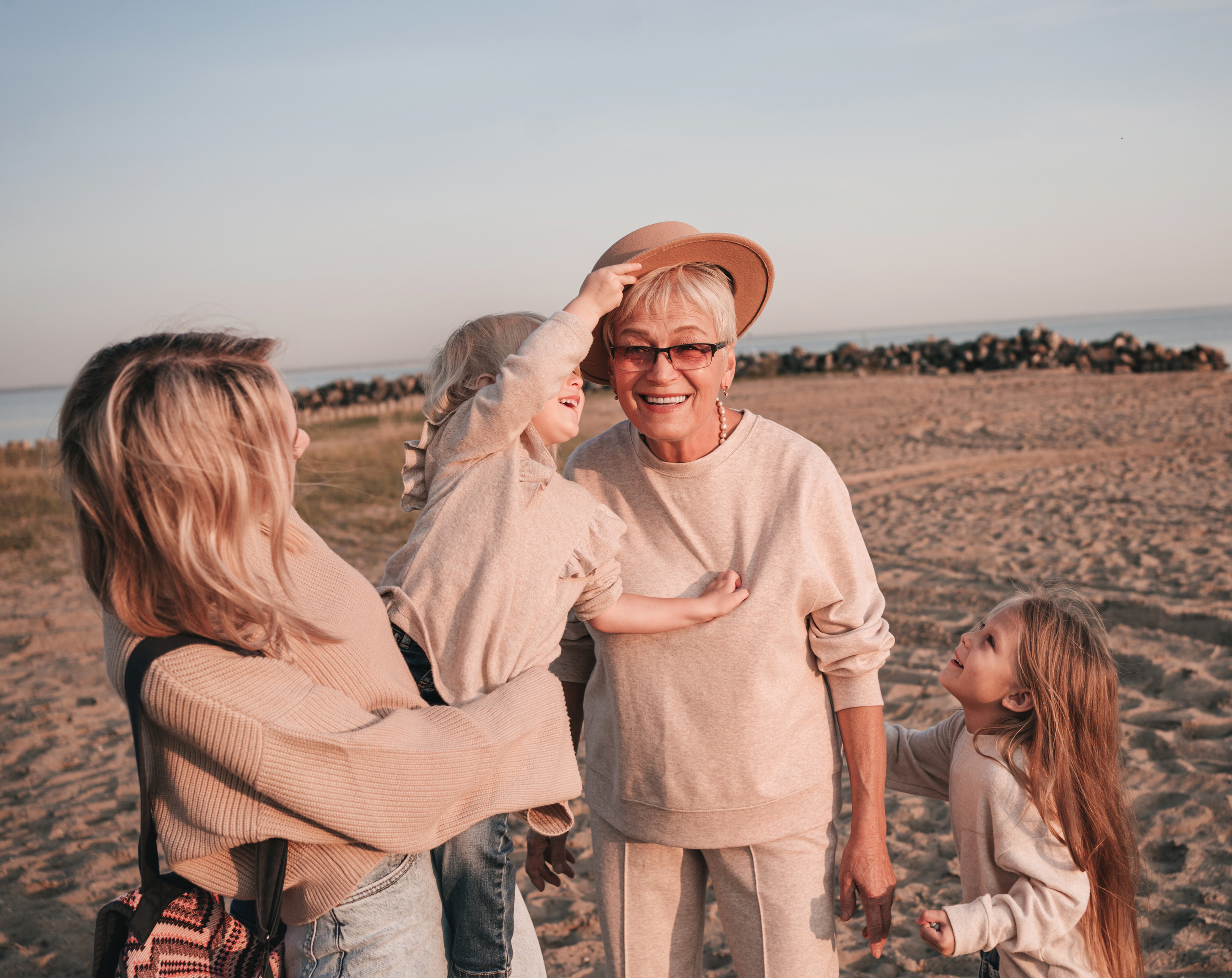 Семейная фотосессия на море осенью, Новосибирск. Семейный фотограф, фотосессия беременности в Новосибирске Кристина Киб