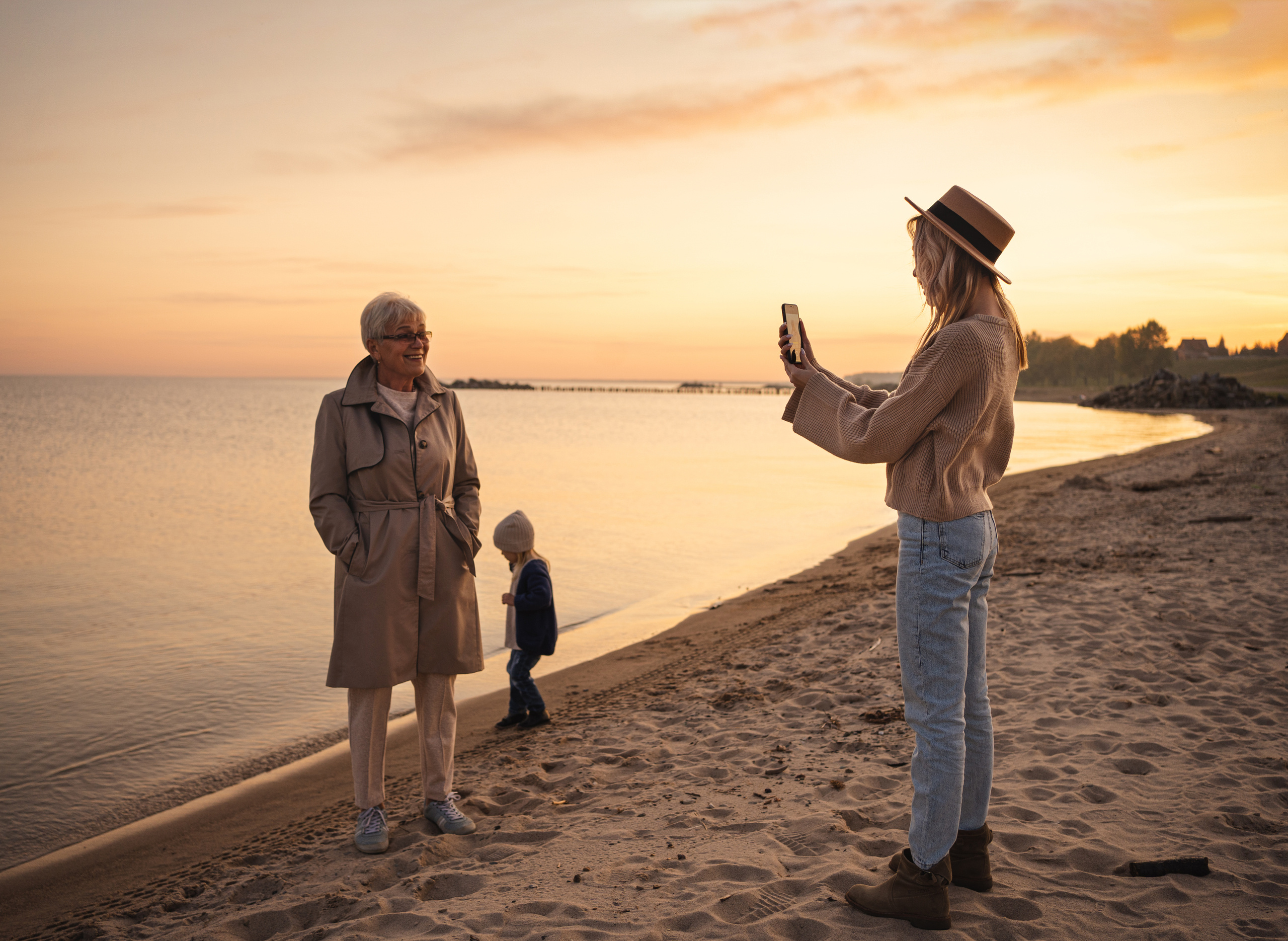 Семейная фотосессия на море осенью, Новосибирск. Семейный фотограф, фотосессия беременности в Новосибирске Кристина Киб