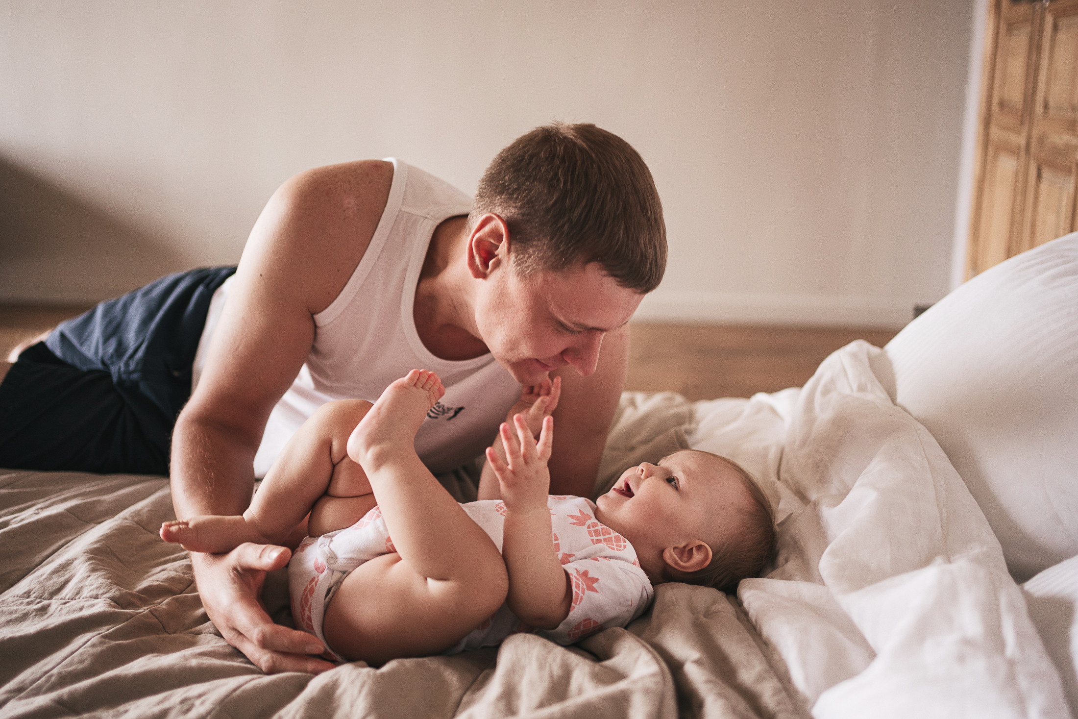 Дима, Лера и Эмилия, фотосессия в Новосибирске. Семейный фотограф, фотосессия беременности в Новосибирске Кристина Киб