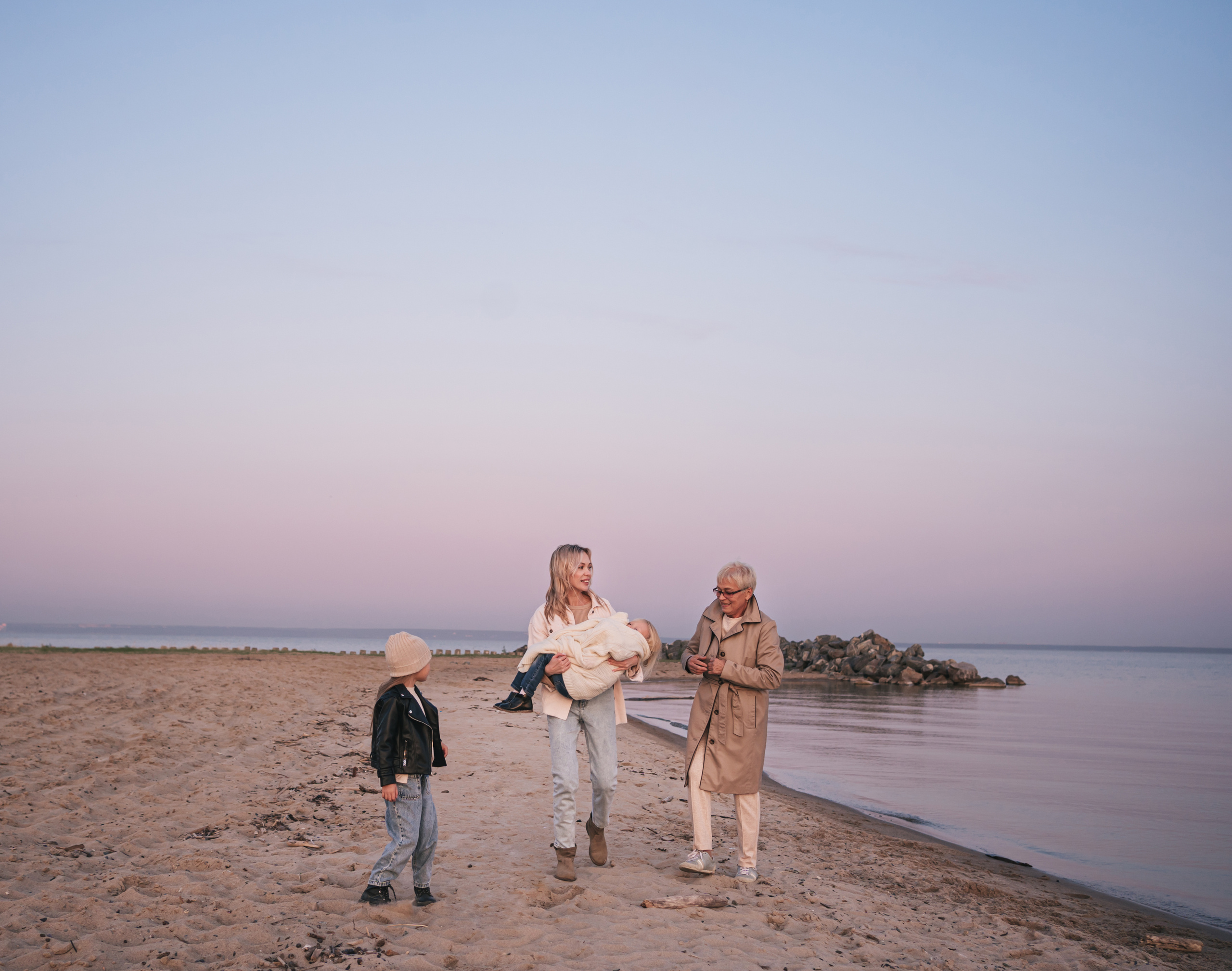 Семейная фотосессия на море осенью, Новосибирск. Семейный фотограф, фотосессия беременности в Новосибирске Кристина Киб