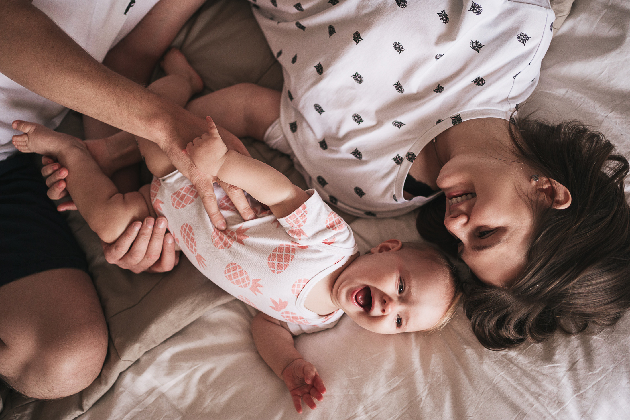 Дима, Лера и Эмилия, фотосессия в Новосибирске. Семейный фотограф, фотосессия беременности в Новосибирске Кристина Киб