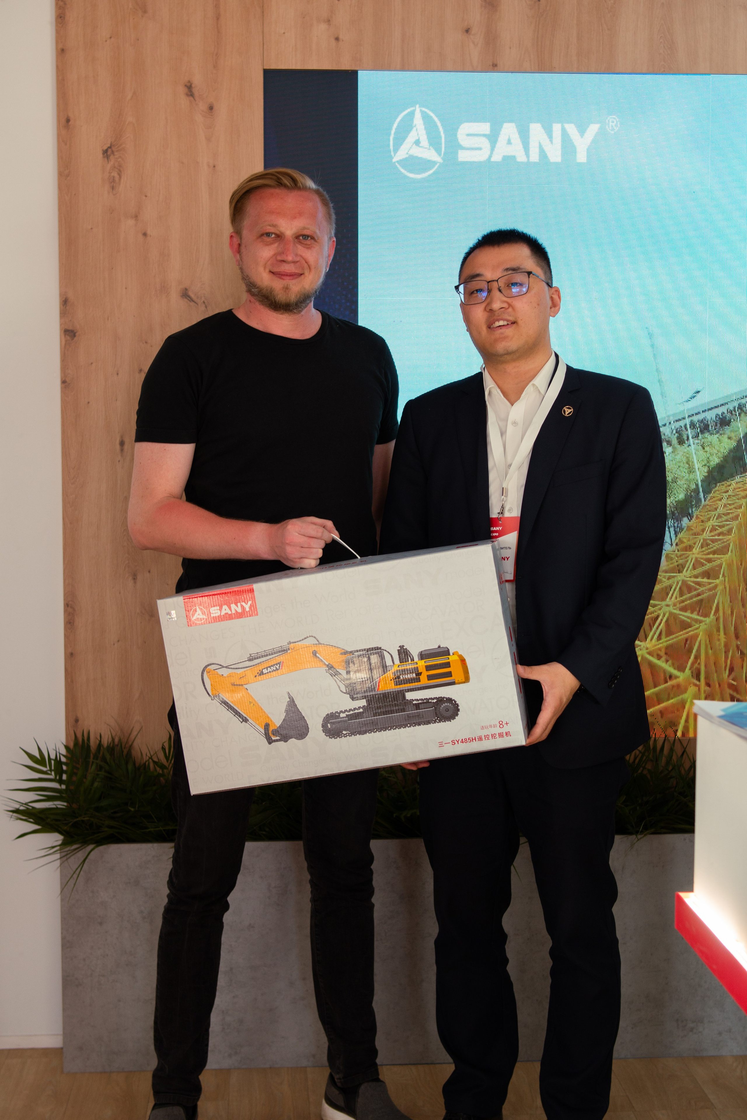 СТТ Expo 24-я международная выставка строительной техники и технологий в России. Фотограф / видеограф в Москве и Сочи Sofia Riversong