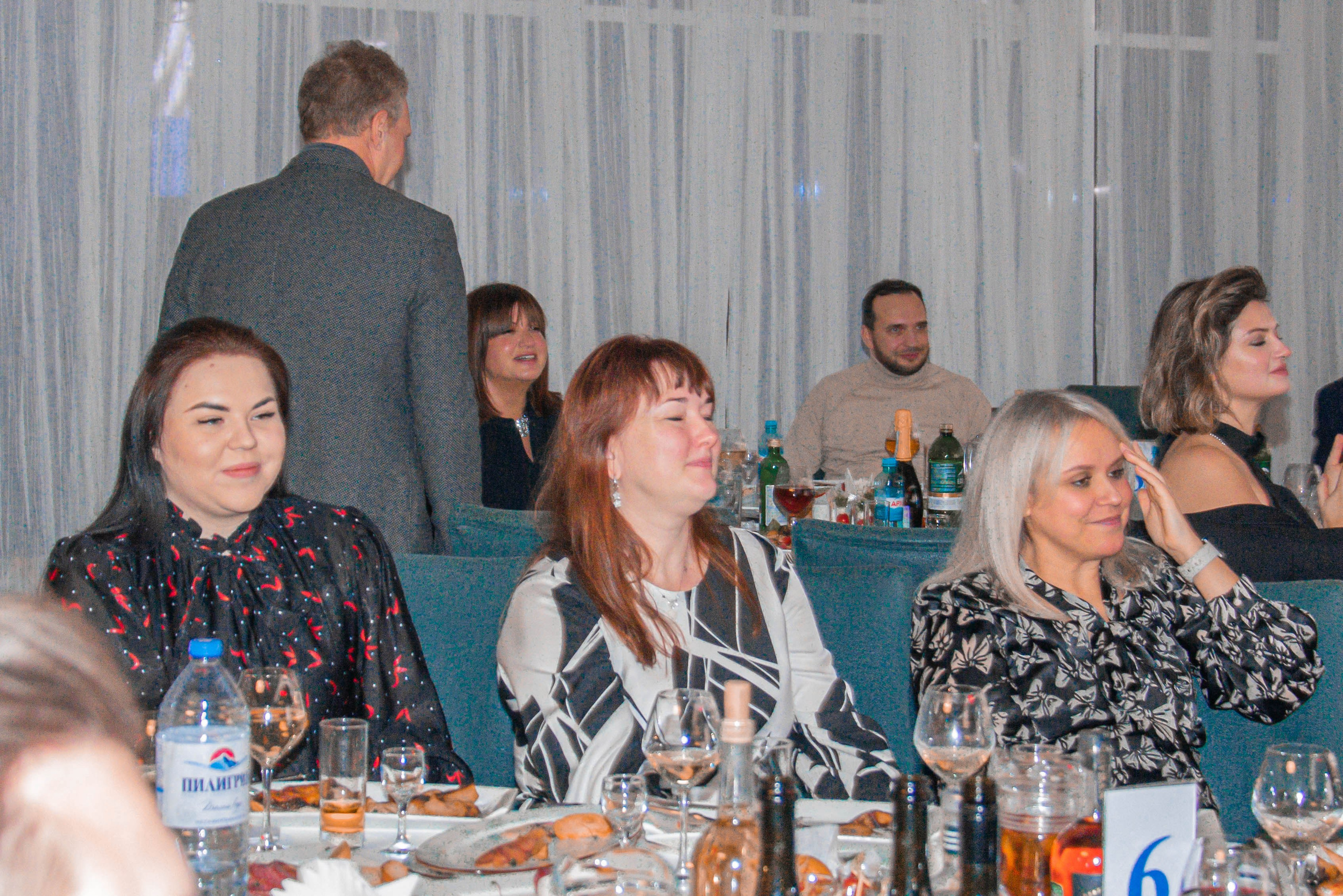 Корпоратив. Женский фотограф в Людиново и Киров