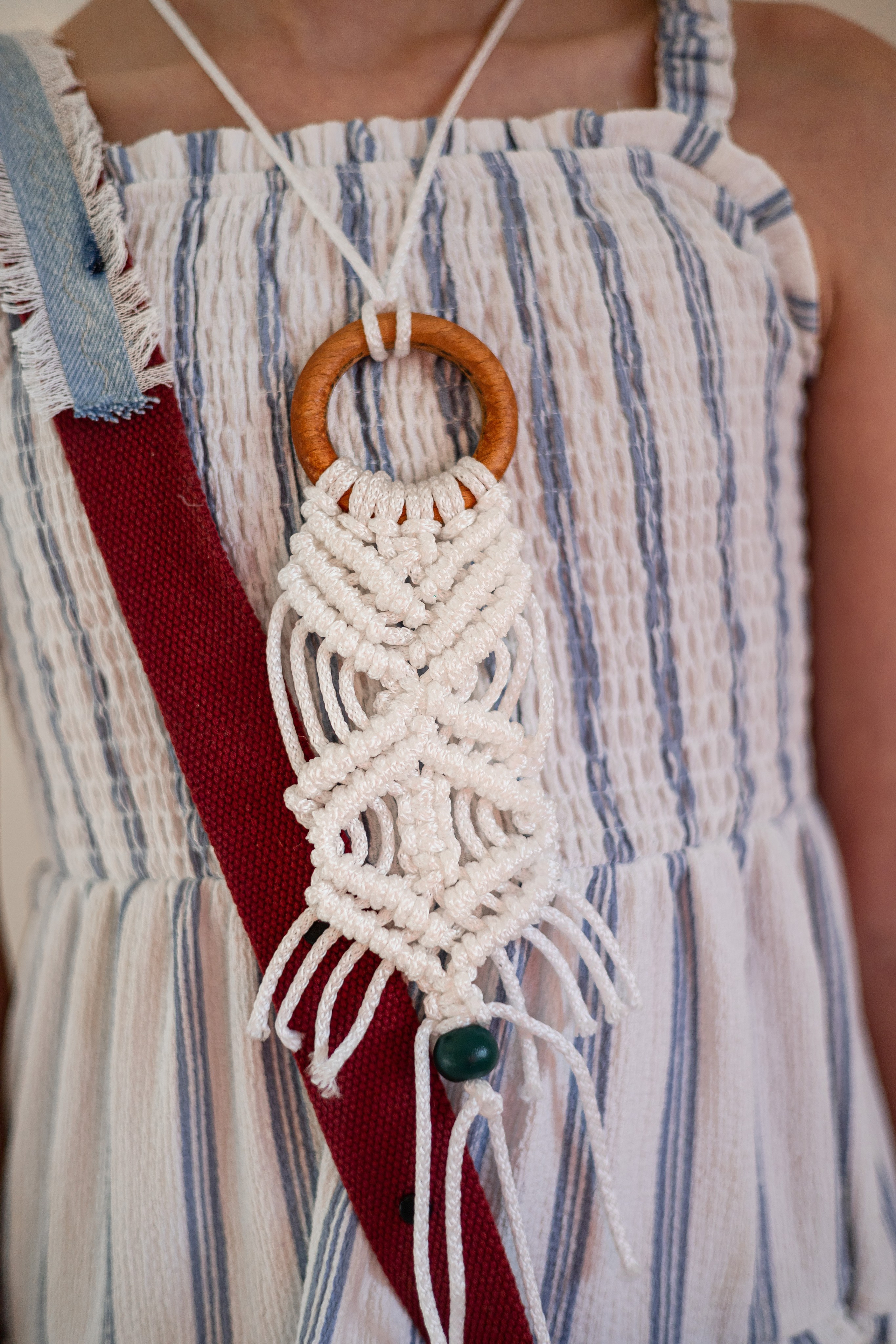 Колье в технике макраме — Курс дизайна для девочек. Владивосток. Школа для девочек во Владивостоке — Само Совершенство