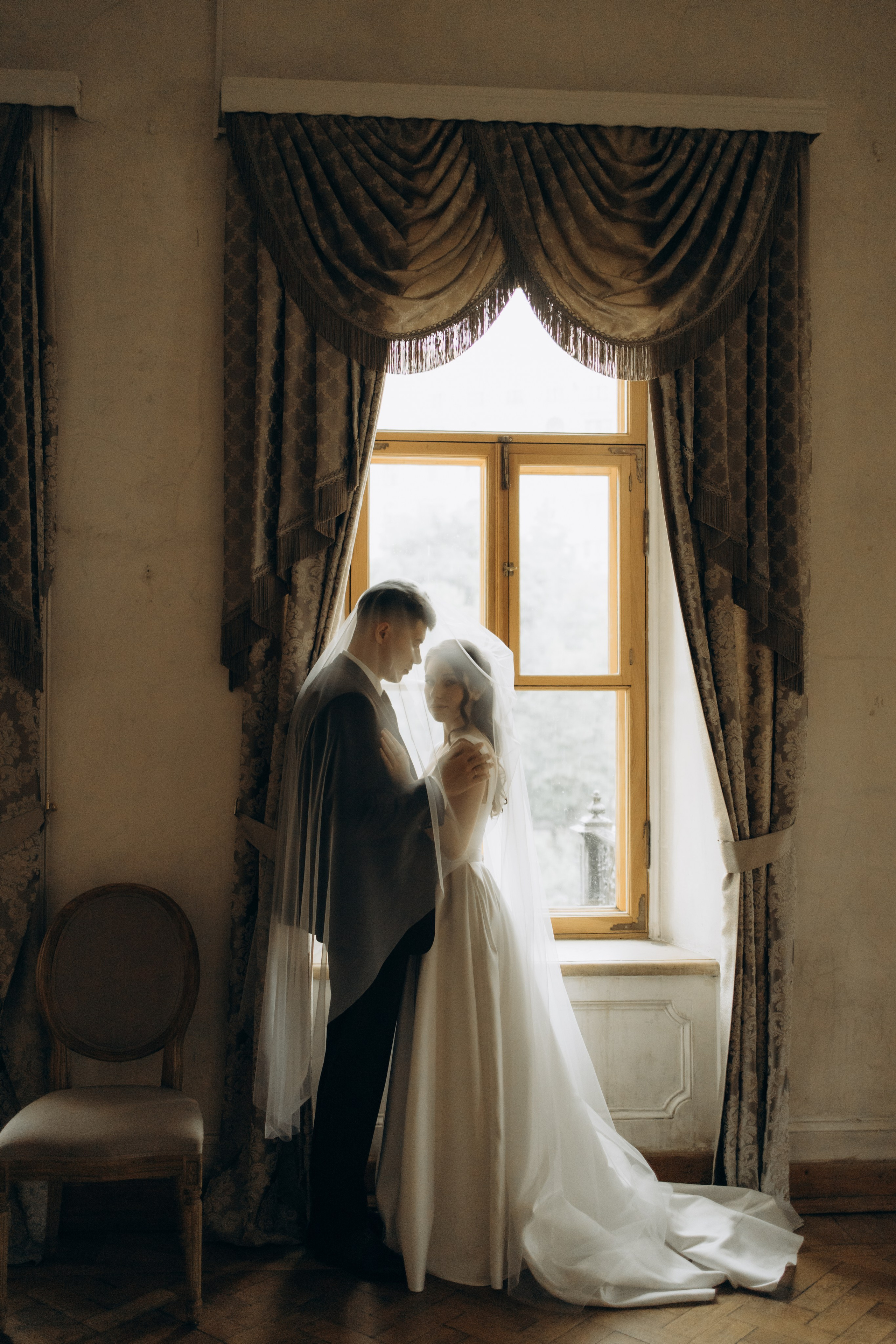 Свадебная фотосессия в библиотеке им. Пушкина. Свадебный фотограф Москва Павел Фетисов