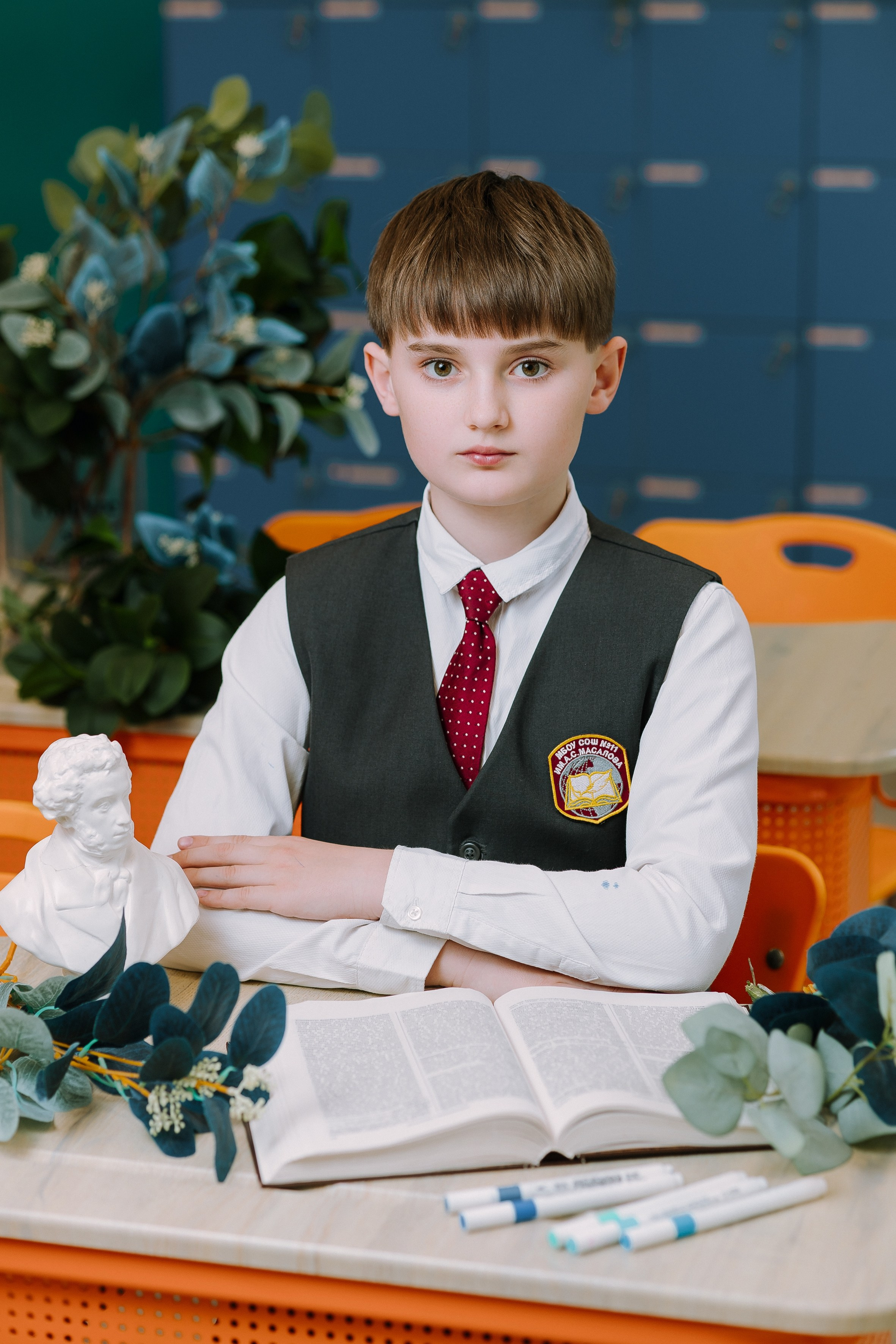 Портреты за партой в классе- Весна. Выпускные альбомы Натальи Бутко: Новороссийск, Анапа, Геленджик