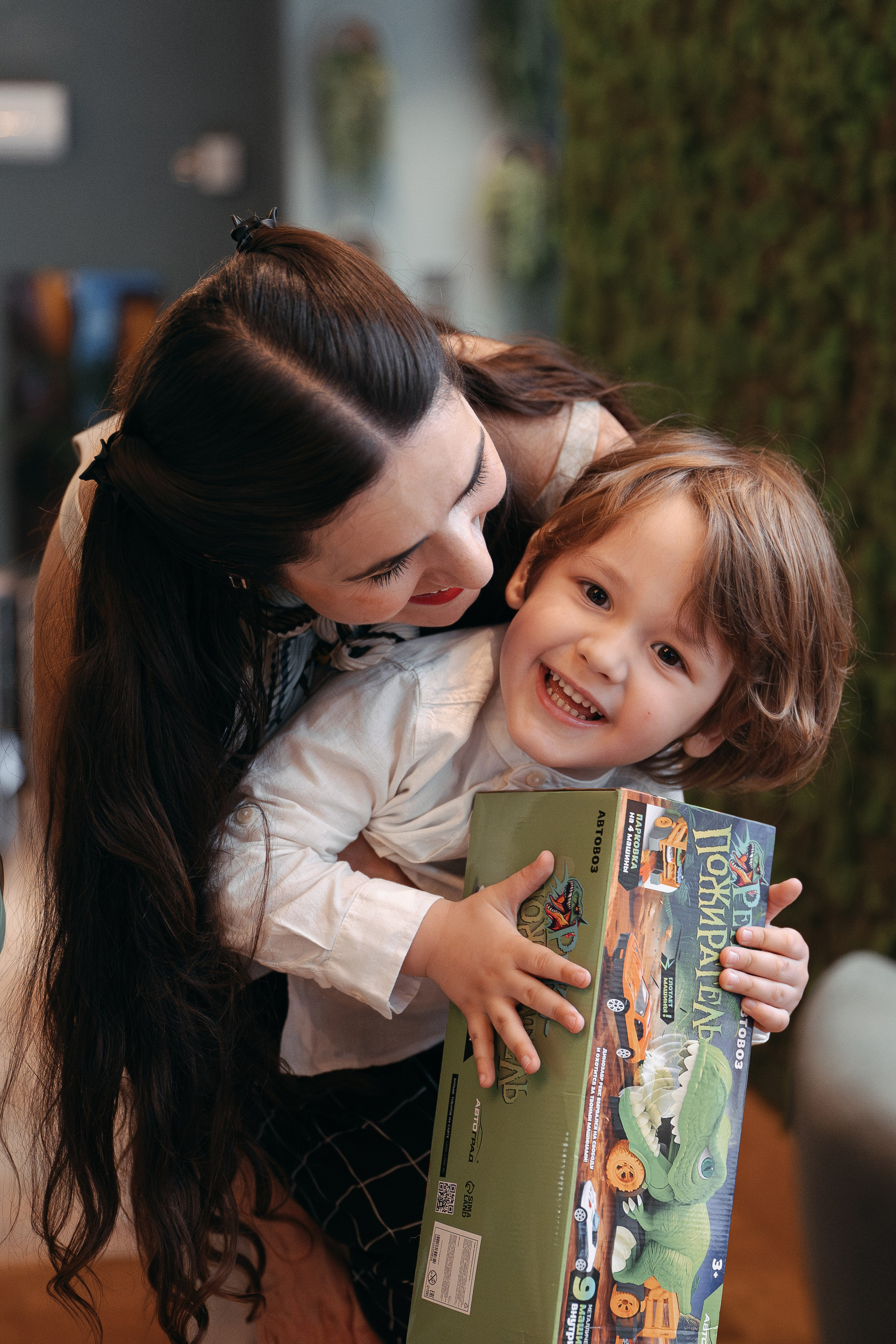 Заказать фотографа на день рождения в Москве и других городах. Фотограф на крещение и венчание, дни рождения и праздники