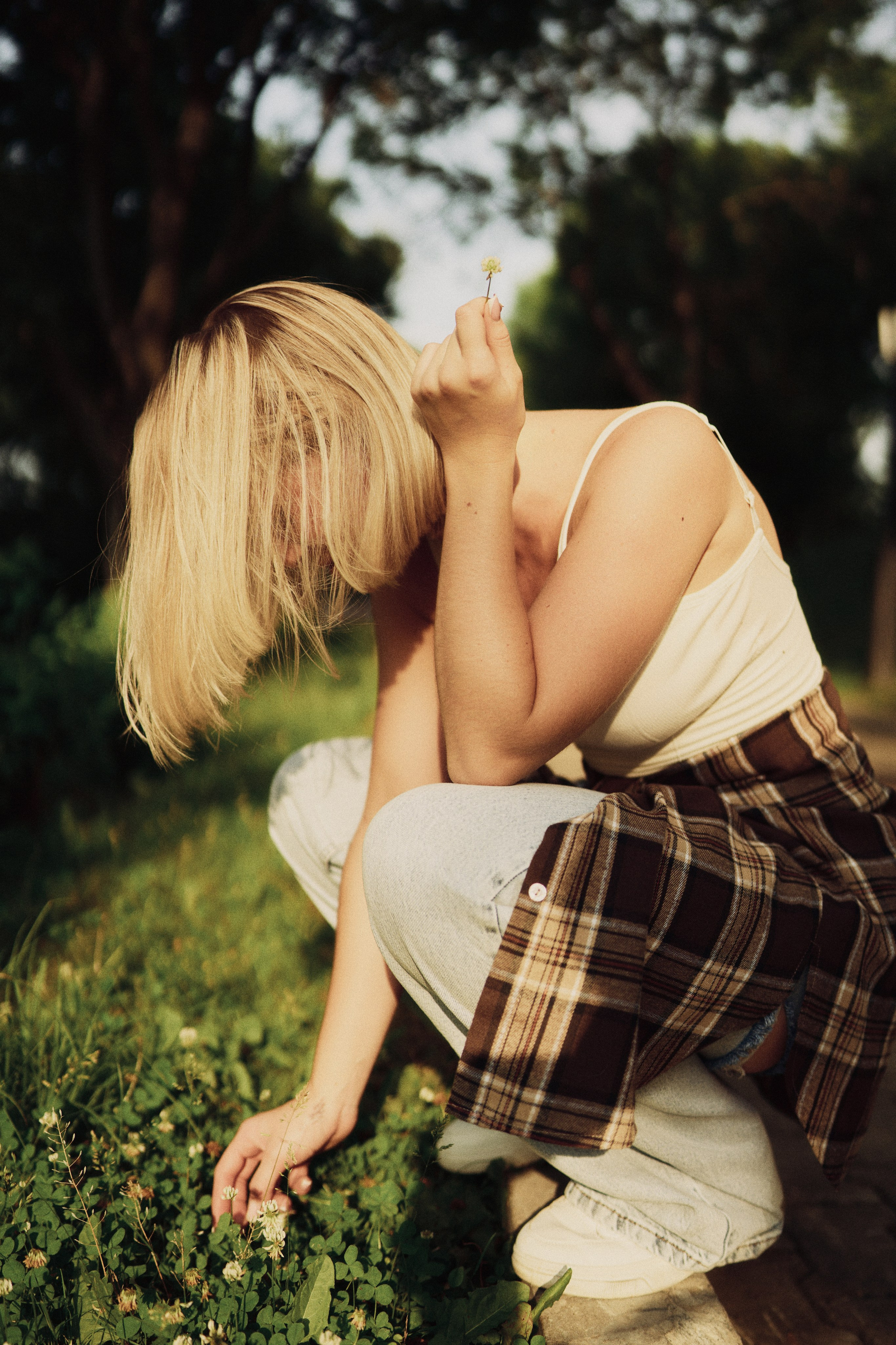 Женский портрет в городе — стиль и динамика уличной съёмки. Фотограф в Хабаровске Дмитрий Лемешков