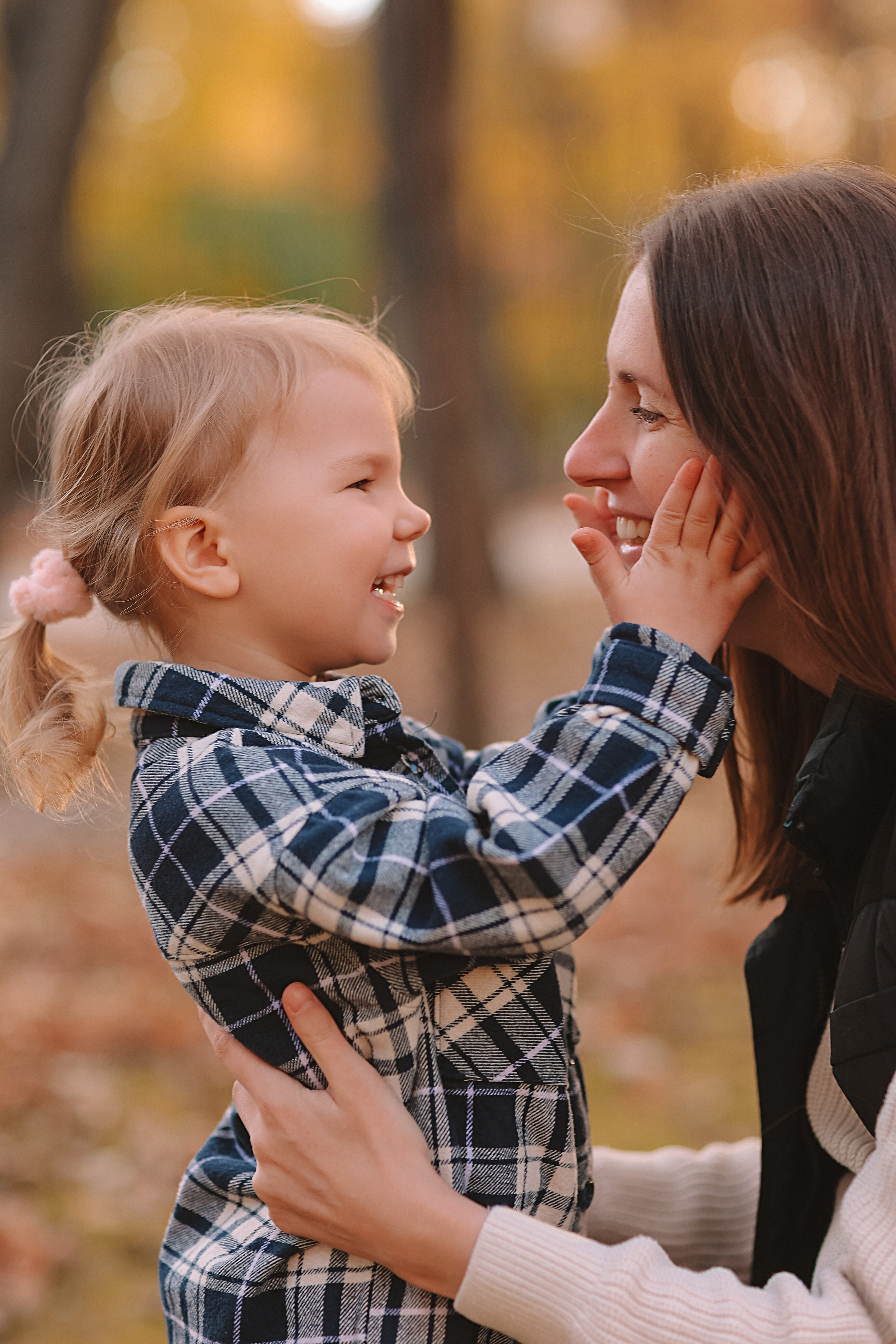 Осень. Семейный фотограф Тюмень, фотограф на роды Салмина Мария